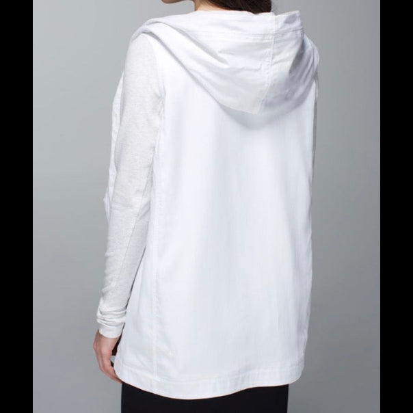 Lululemon Blissed Out Wrap Size 10
White / Heathered White