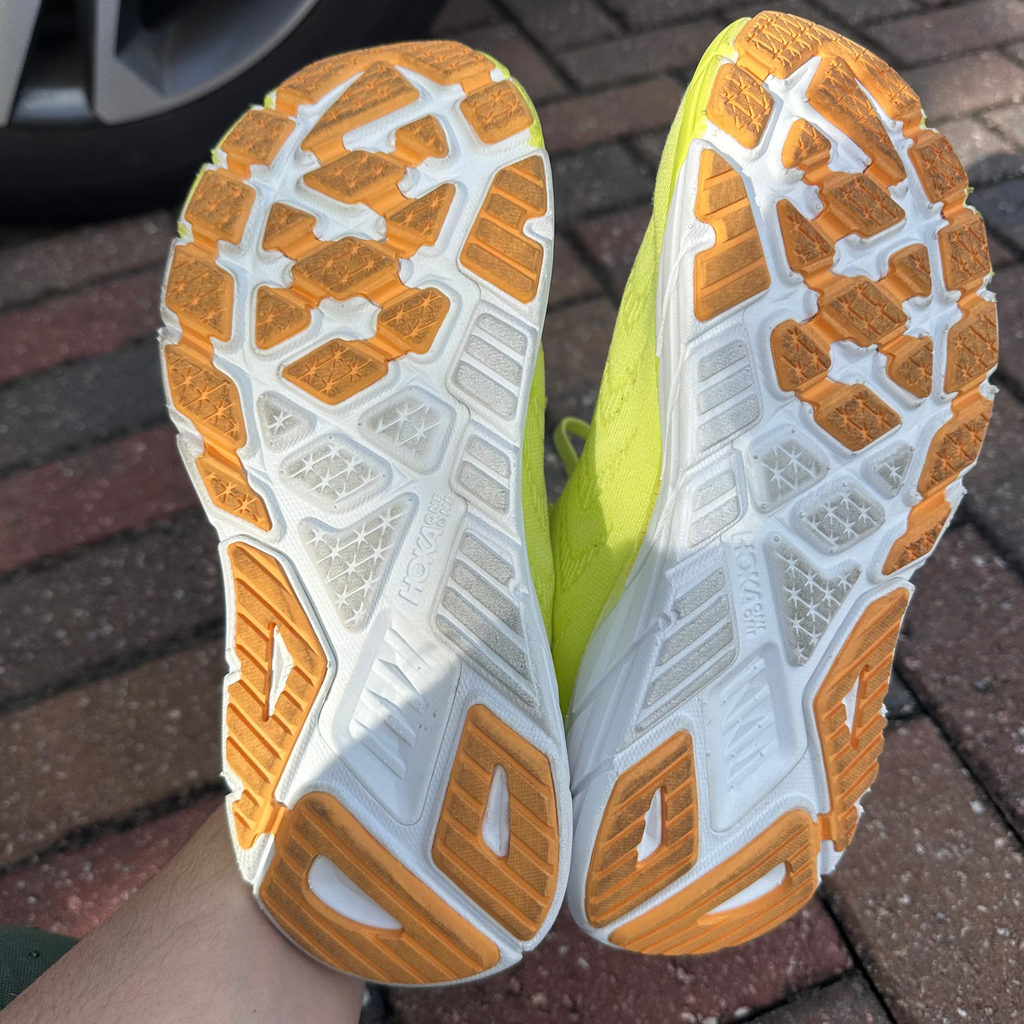 Hoka Arahi 6 Neon Yellow Running Shoes Size 7.5