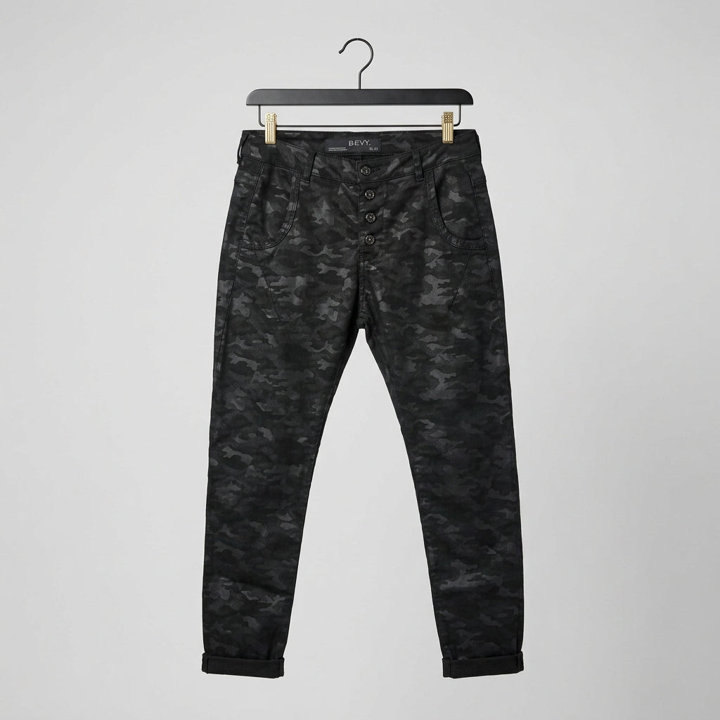 Bevy Flog Black Camo Pantas Size 32