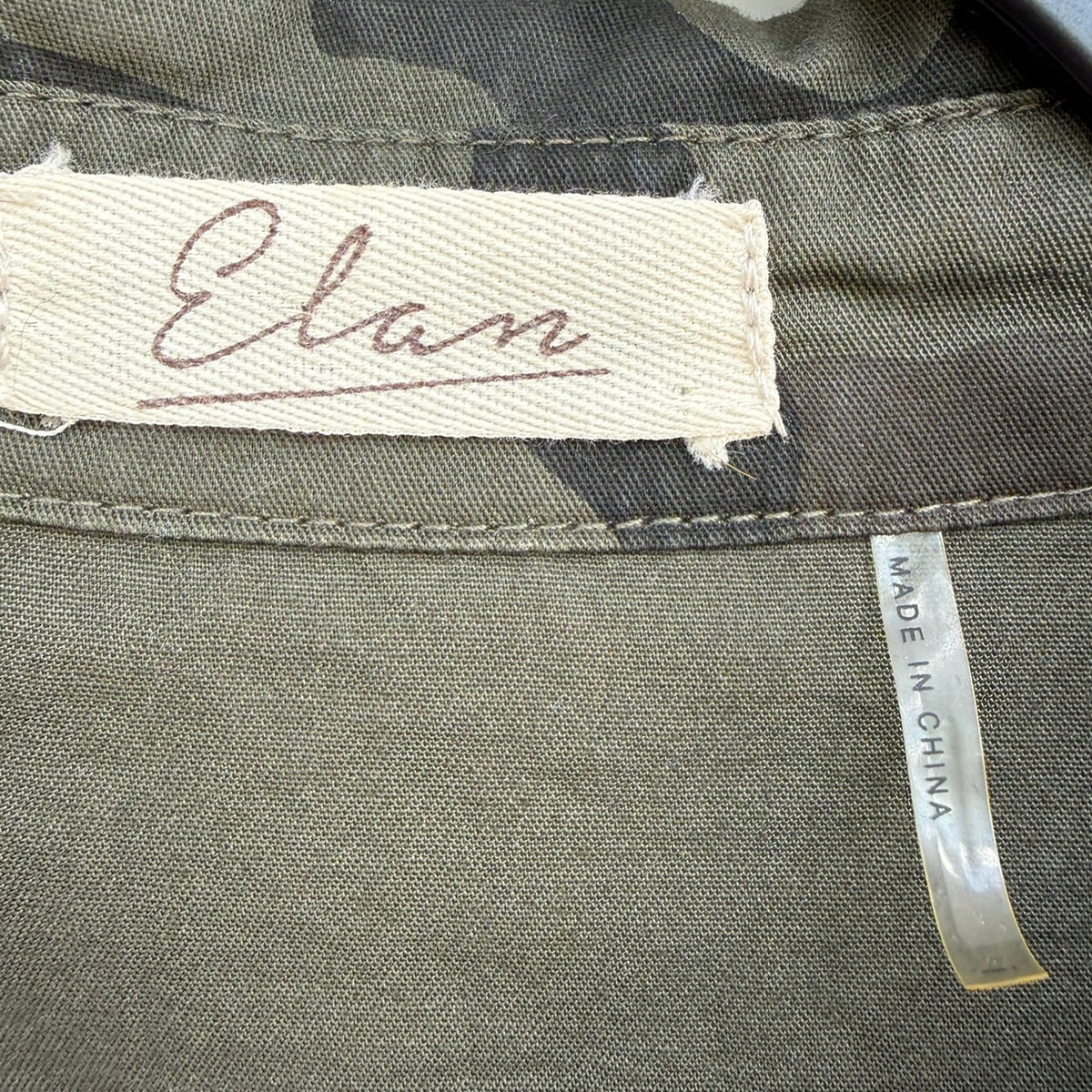 Elan Camouflage Button Down Shirt Size M