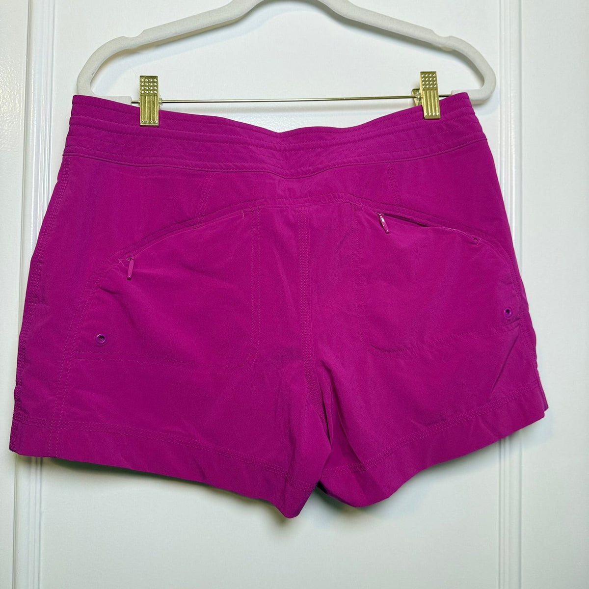 Athleta Magenta Performance Hiking Shorts Size 6