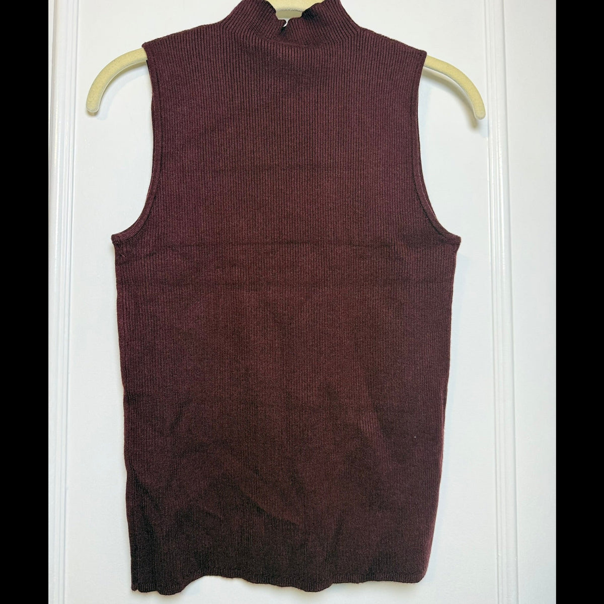 Lucy Paris Mara Ribbed Knit Sleeveless Top Size M NWT