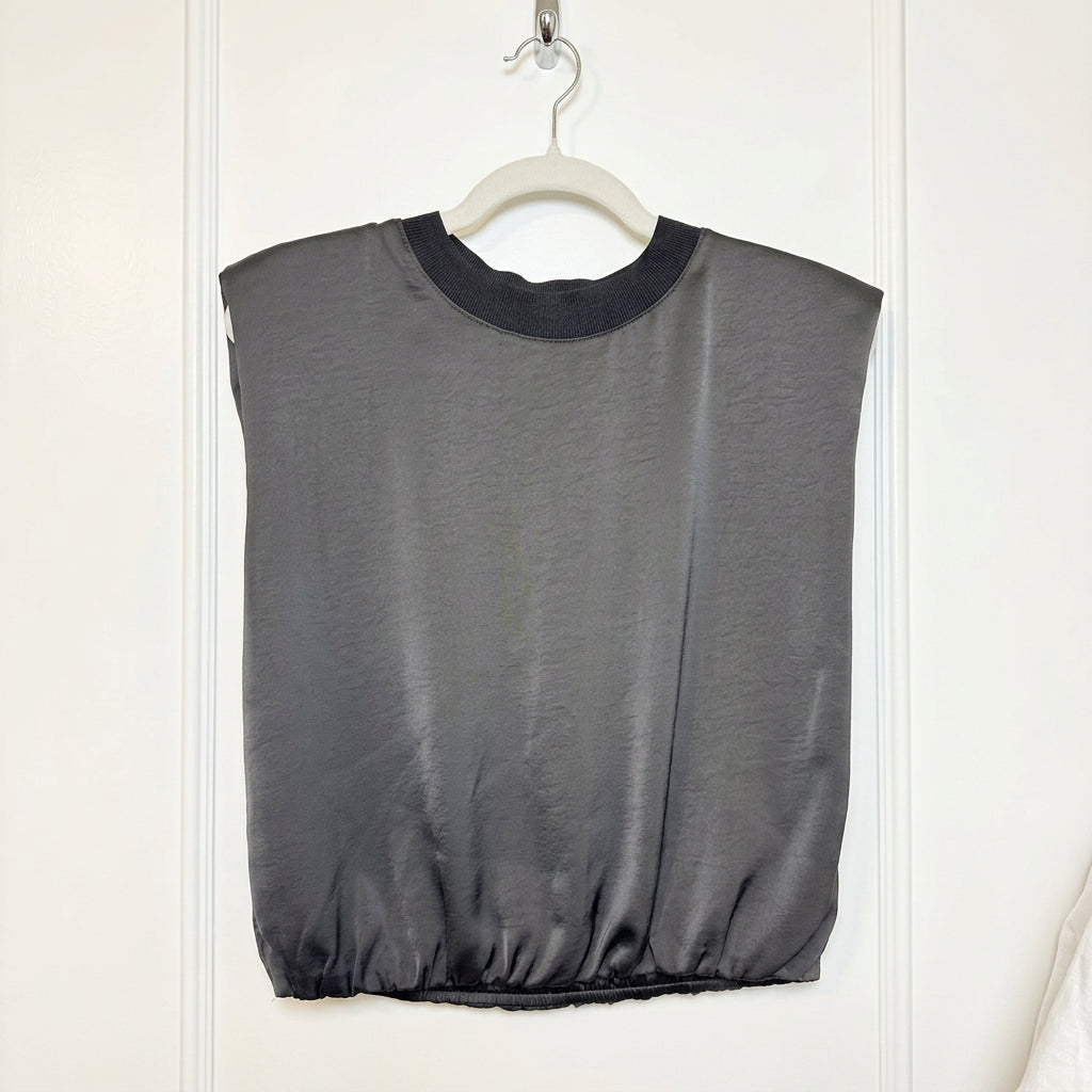 Skies Are Blue Black Padded Shoulder Top Size M