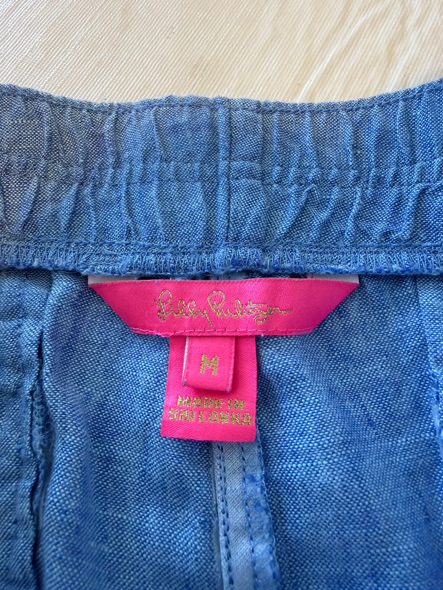 Lilly Pulitzer Brea Linen in Beckon Blue x Sea Salt Scalloped Shorts Size M