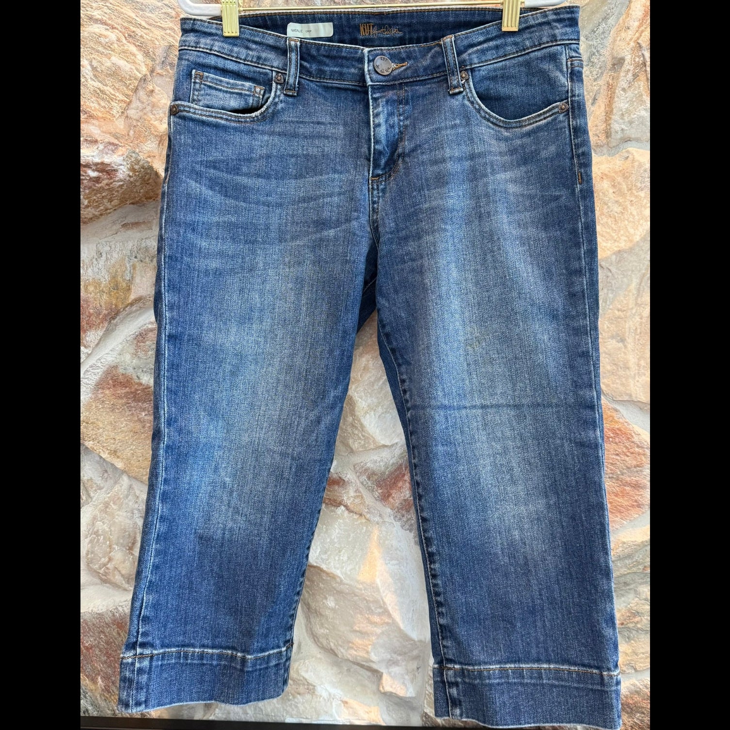 Kut From The Kloth  Natalie Crop Medium Wash Stretch Denim Shorts Size 8