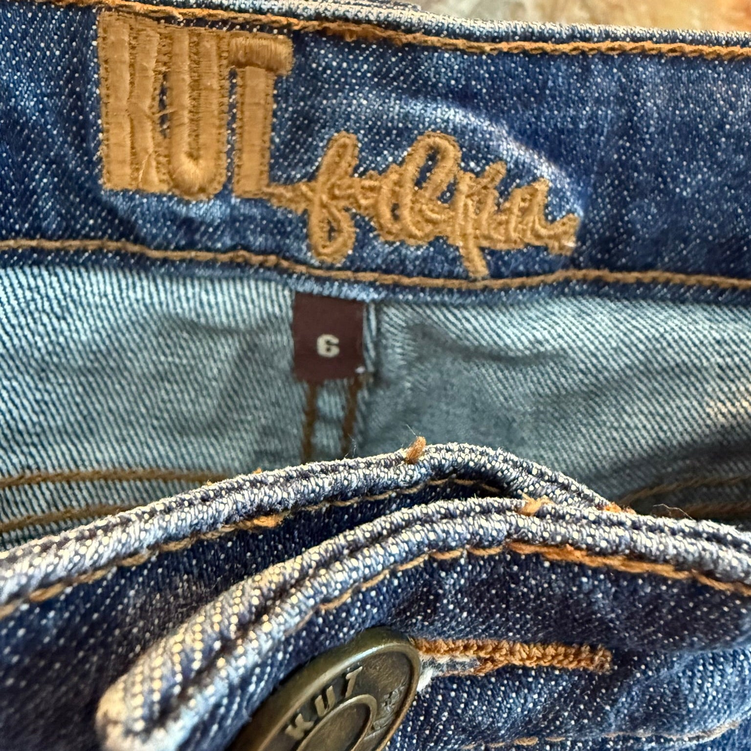 Kut from the Kloth Jeans  Size 6 Blue Cuffs