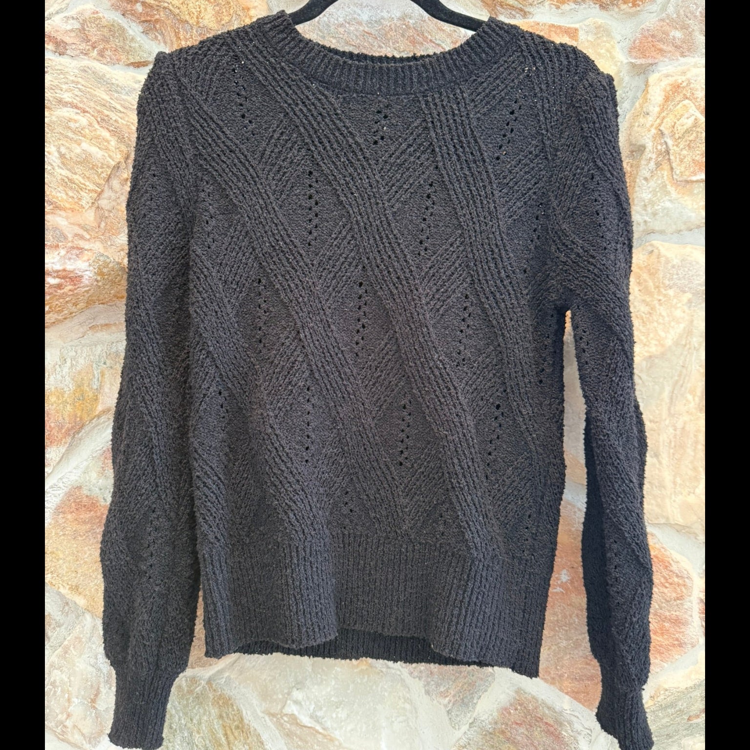Skies are Blue Black Crop Sweater Size Small