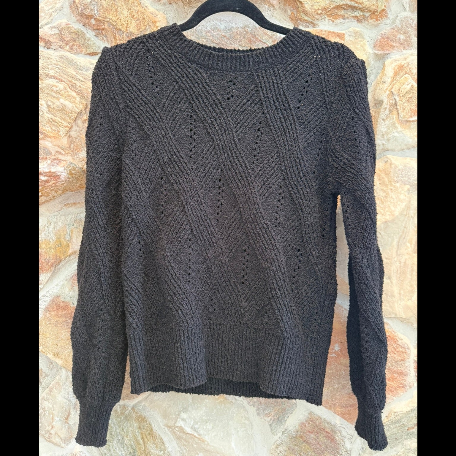 Skies are Blue Black Crop Sweater Size Small