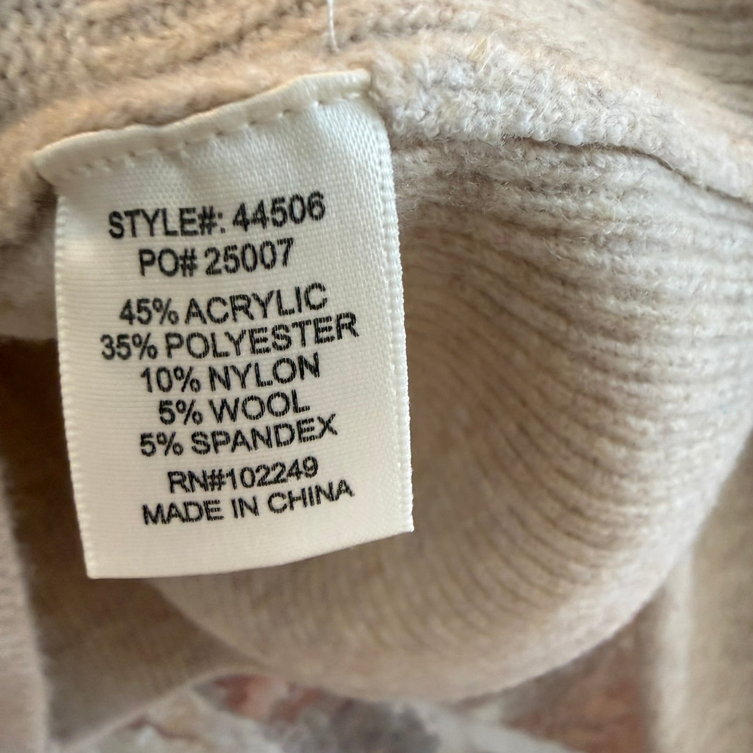 Skies Are Blue Cream Sweater Size Medium