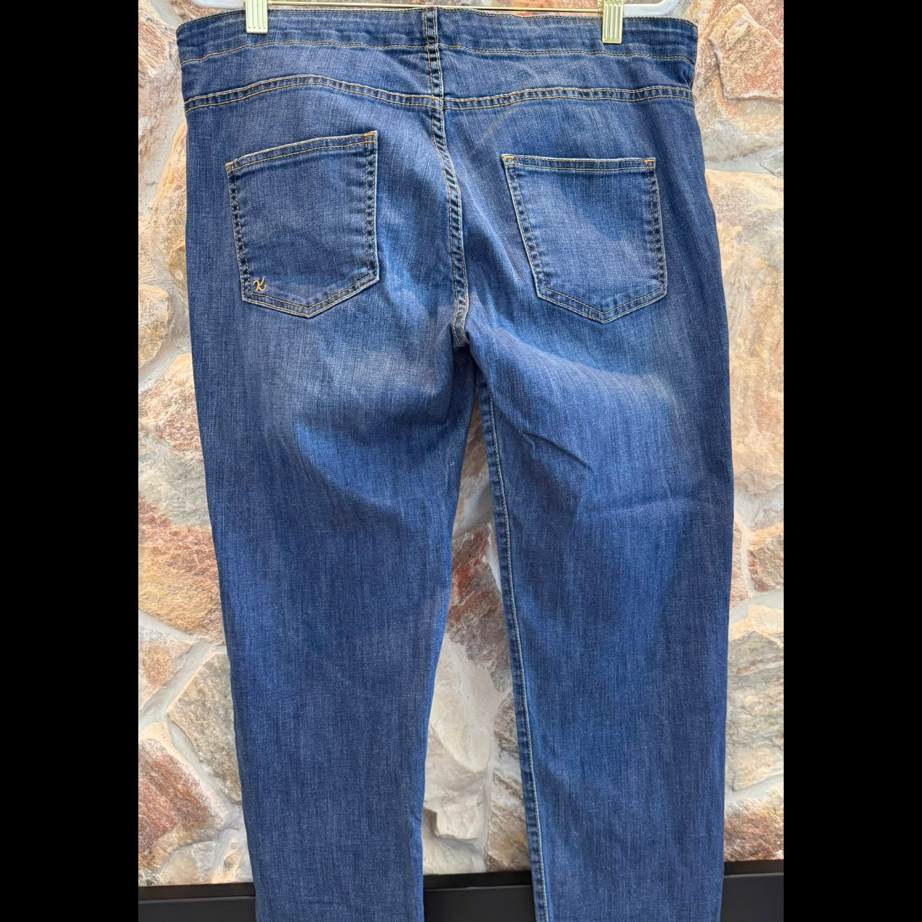 KUT from the Kloth Cropped Jeans Womens 8 Low Rise Distressed Blue Denim
