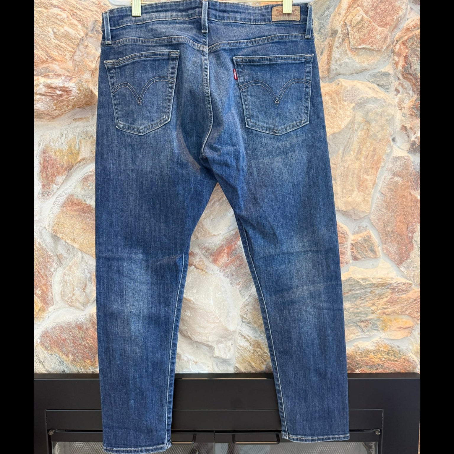Levi's® Classic Straight-Leg Jeans Size 8 W29L32