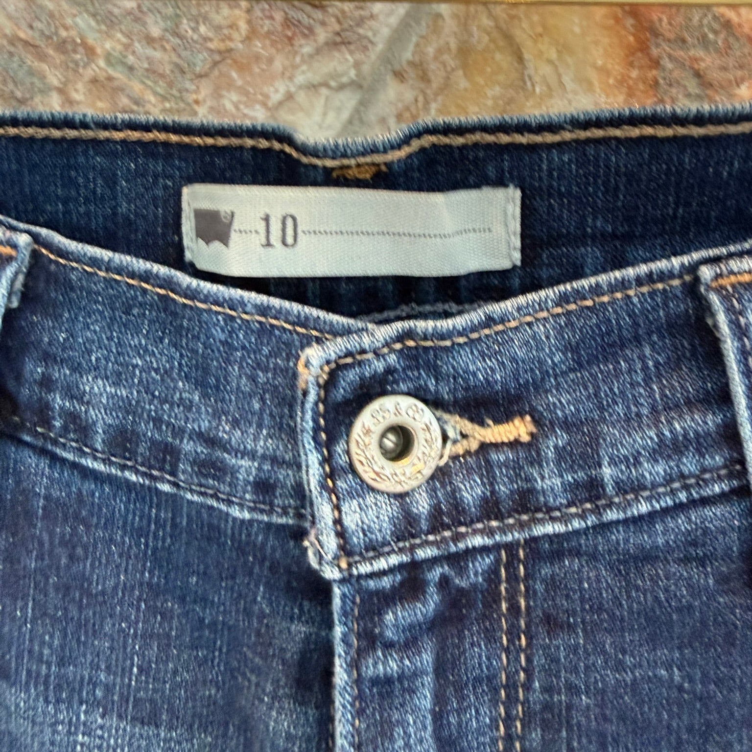 Levi's Cuffed Jeans Blue Mid-Rise Capri Denim Pants Size 10