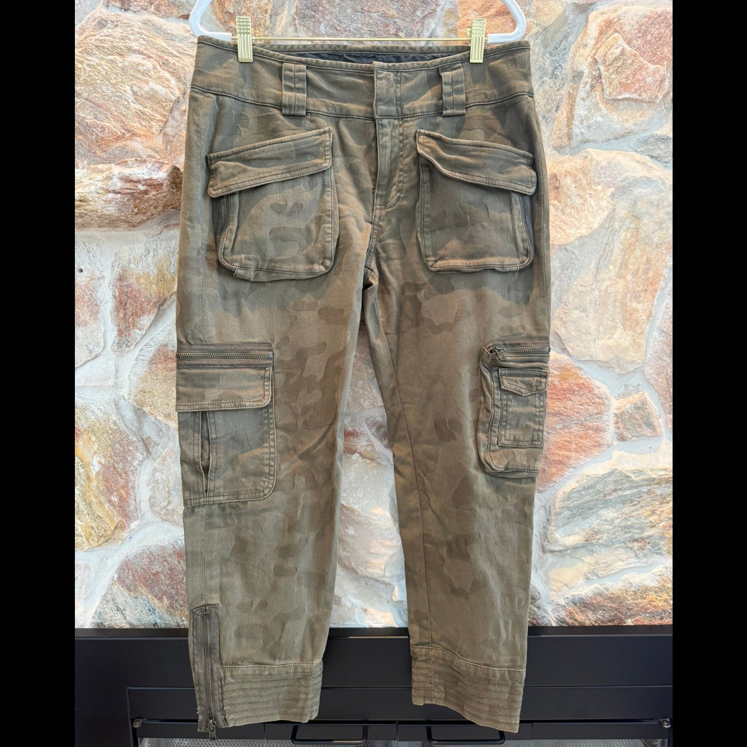 7 For All Mankind Camouflage Aviator Cargo Pants Size 29