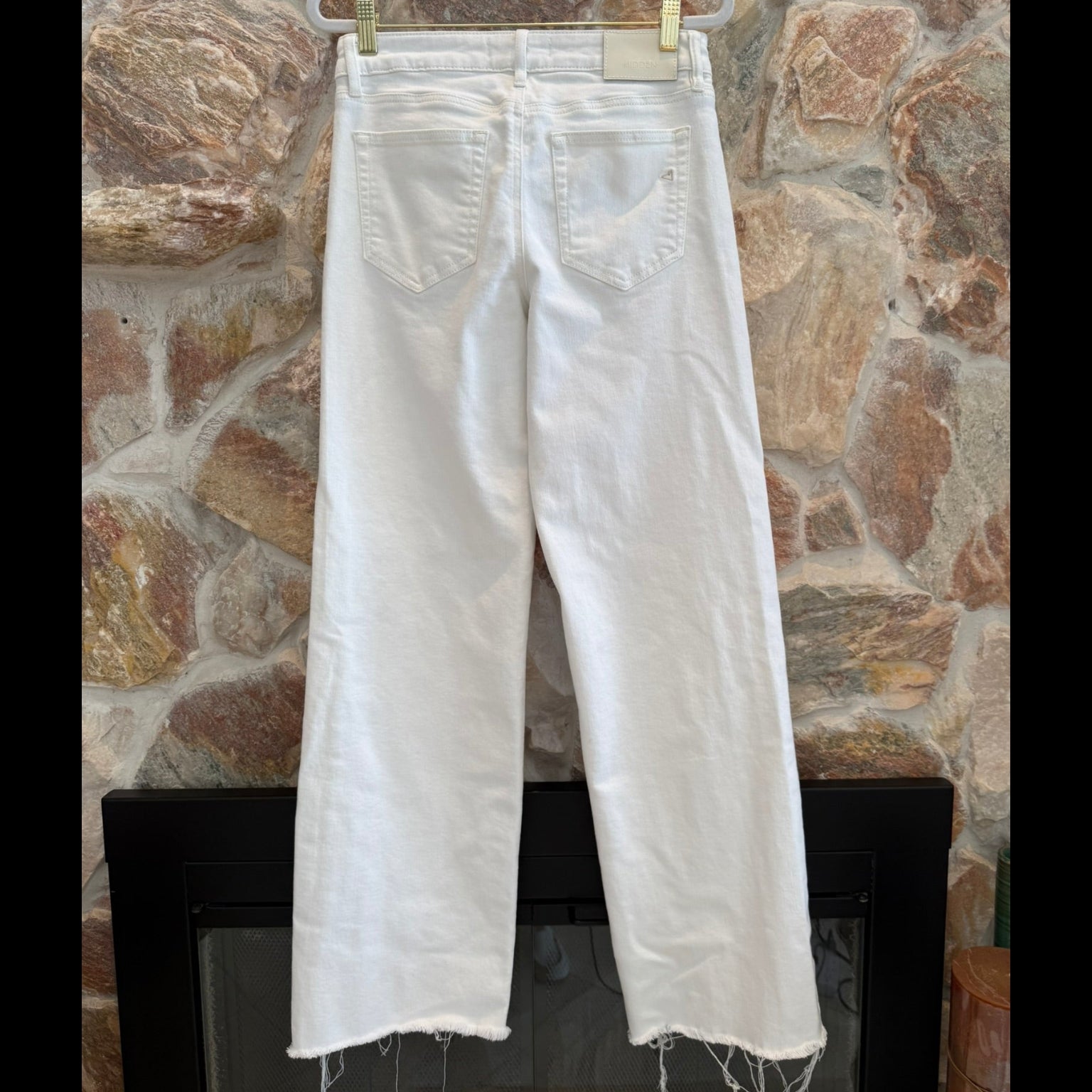 Hidden Clean Cut Wide Leg Jeans pearl color Size 26