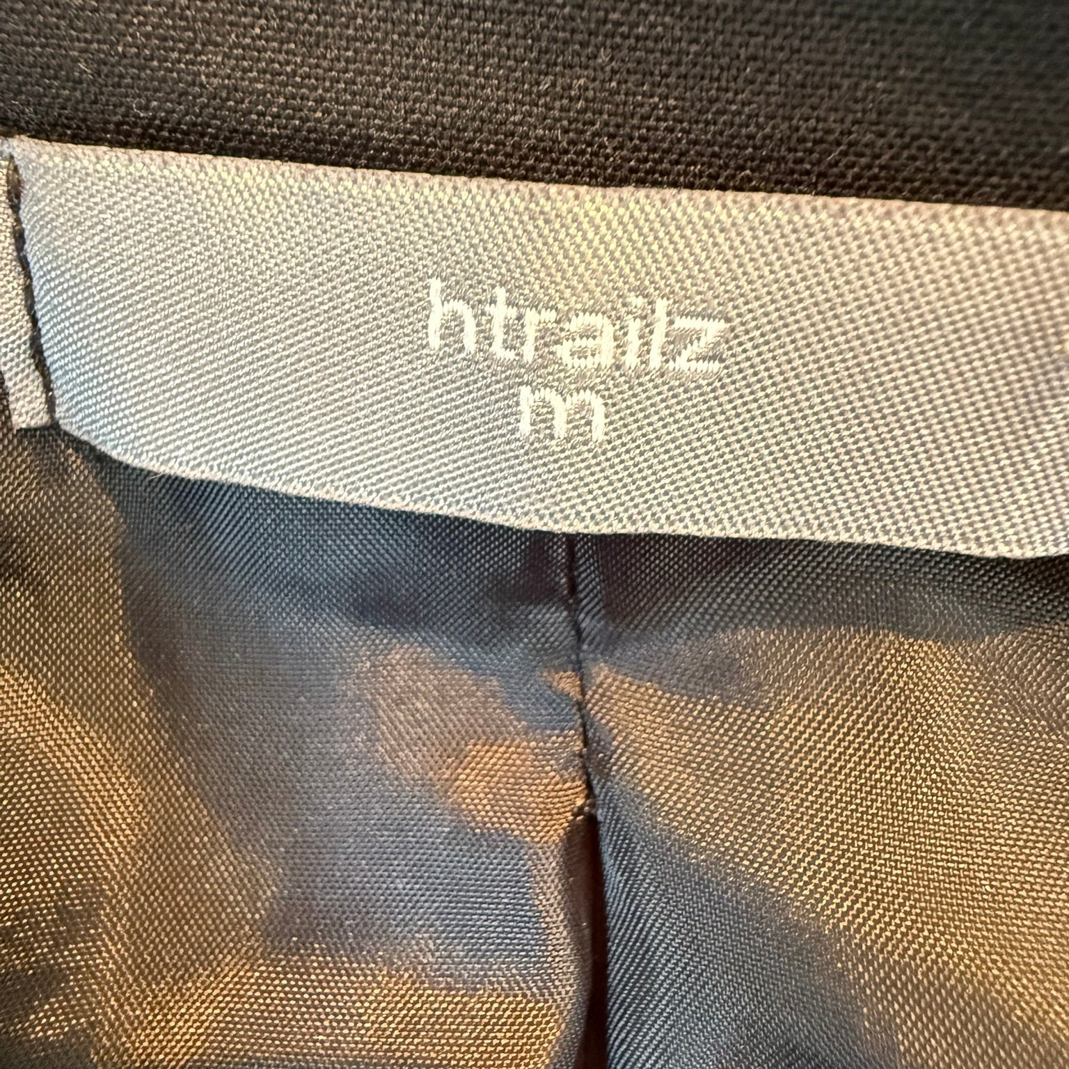 htrailz Black Blazer with Gold Chain Scarf Size Medium