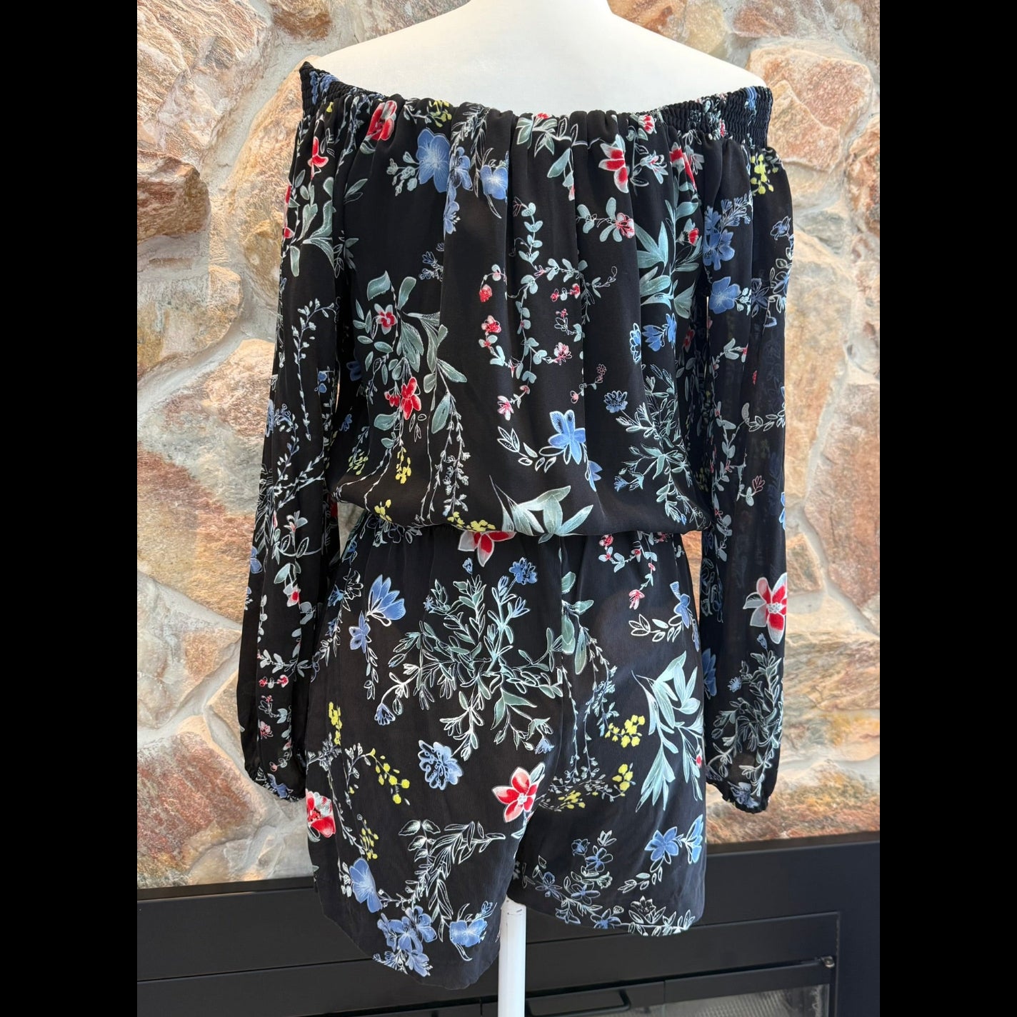 Parker Silk Cloud Black Floral Long Sleeve Romper Size Small