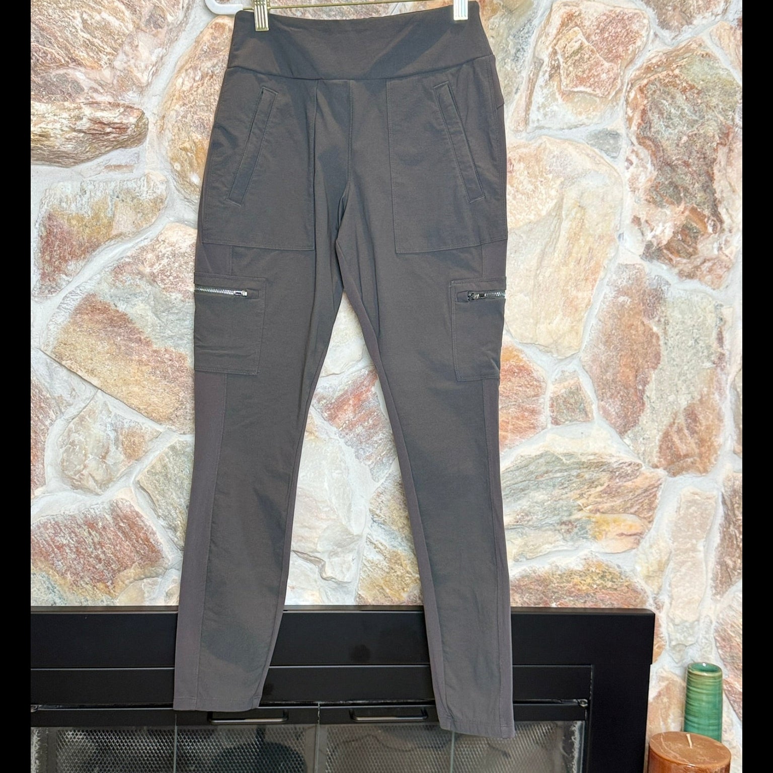 Athleta High Rise Cargo Utility Pants Size 4
