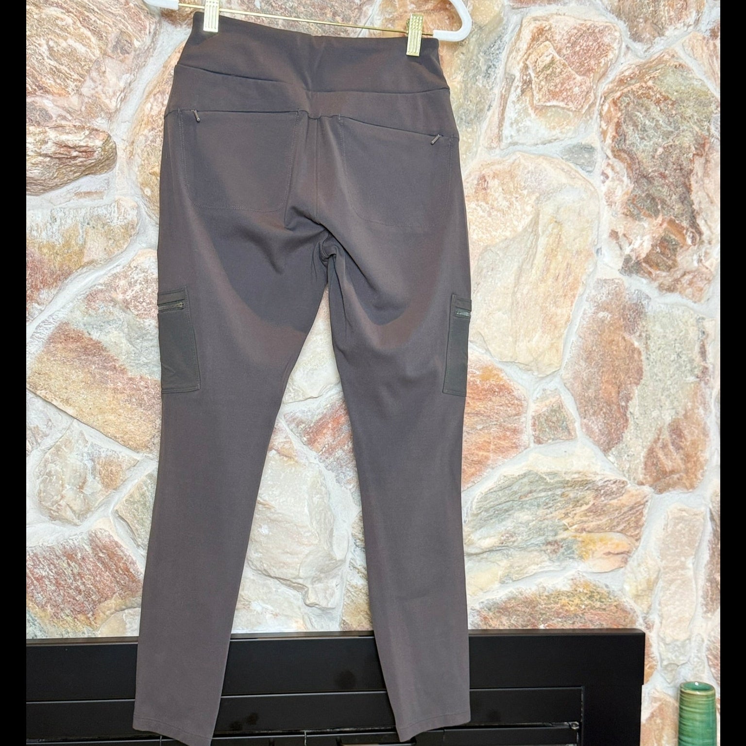 Athleta High Rise Cargo Utility Pants Size 4