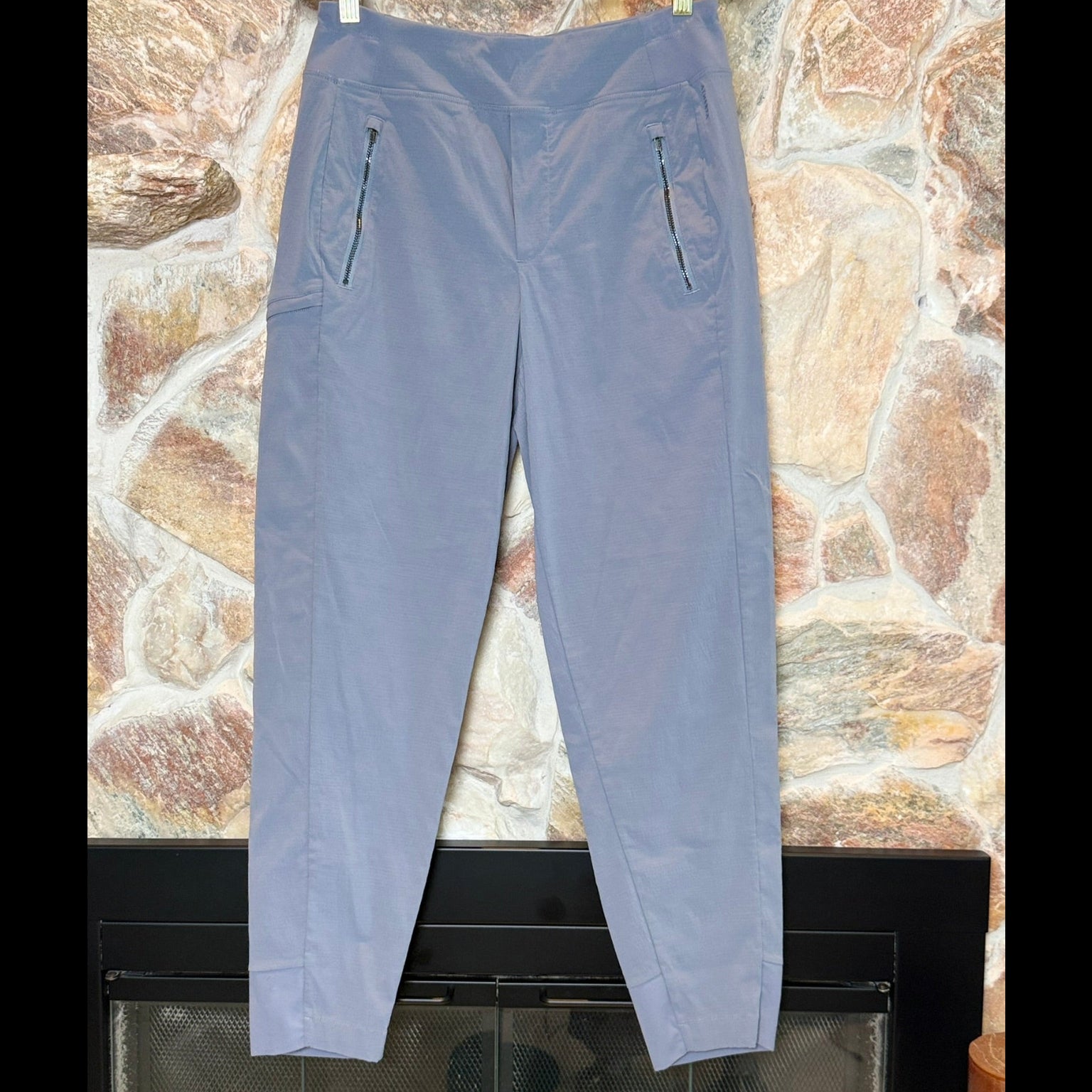 Athleta City Jogger Technical Pants Size 6