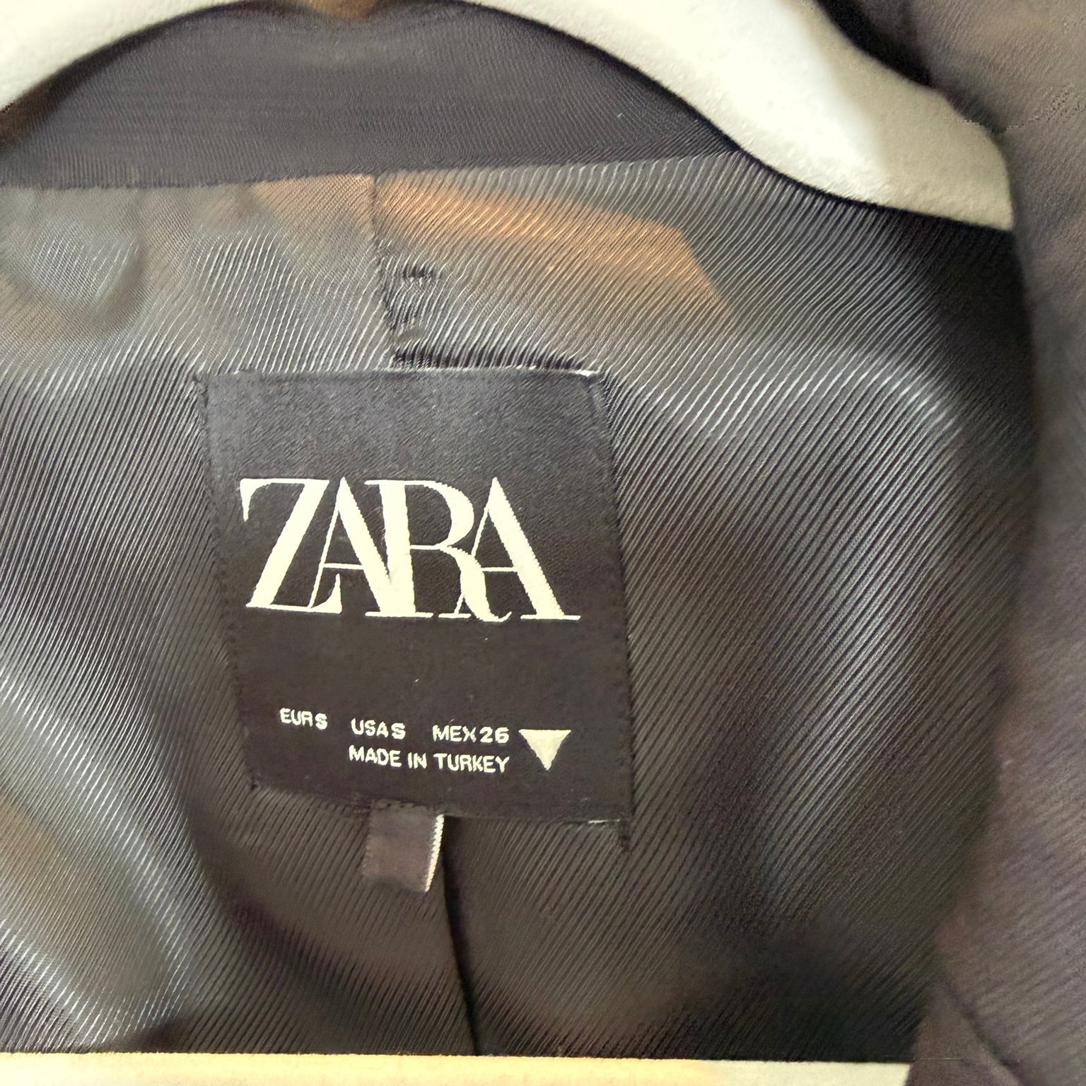 Zara Cropped Tailored Blazer Size Small