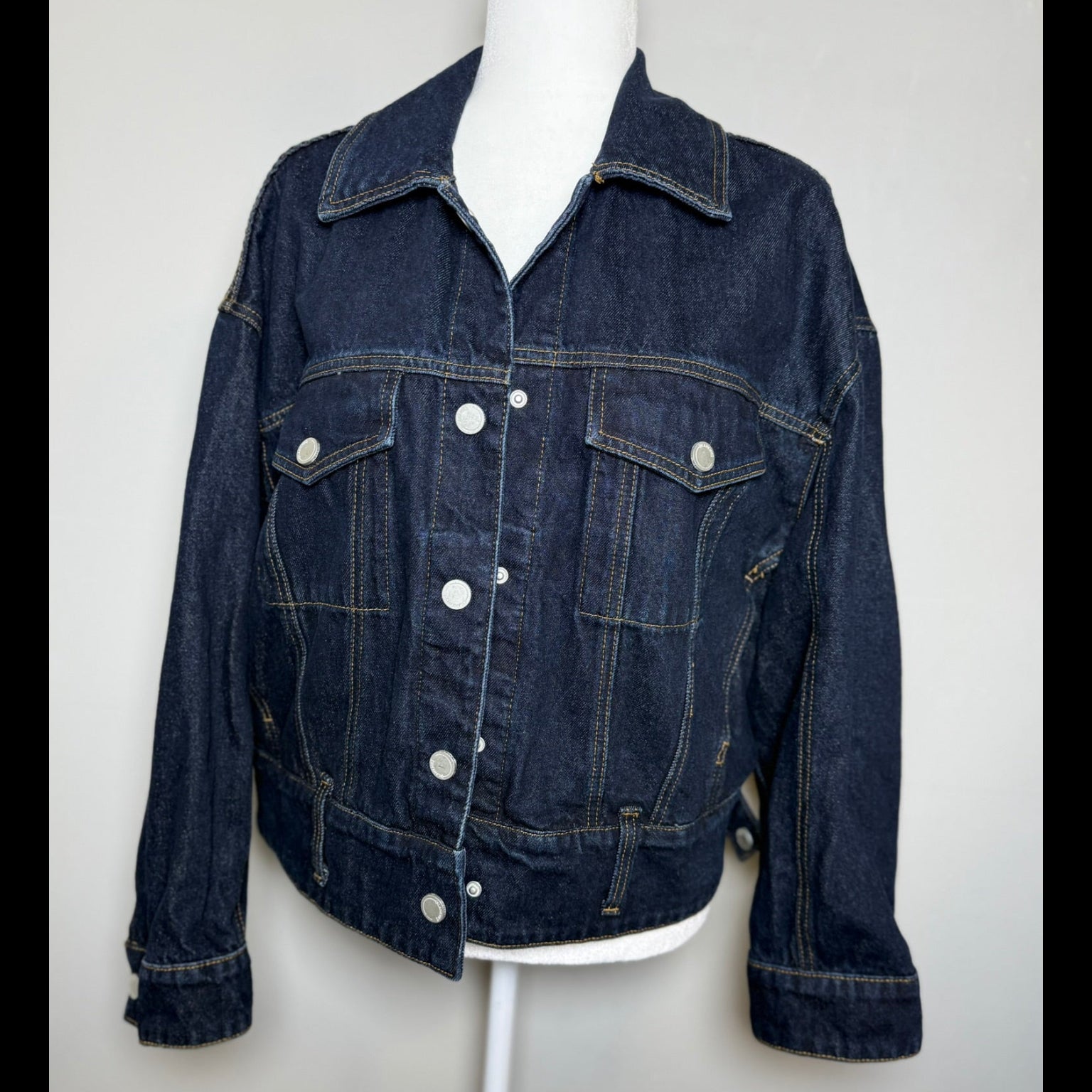 Blank NYC Dark Wash Denim Jacket Size Small (Runs Large)