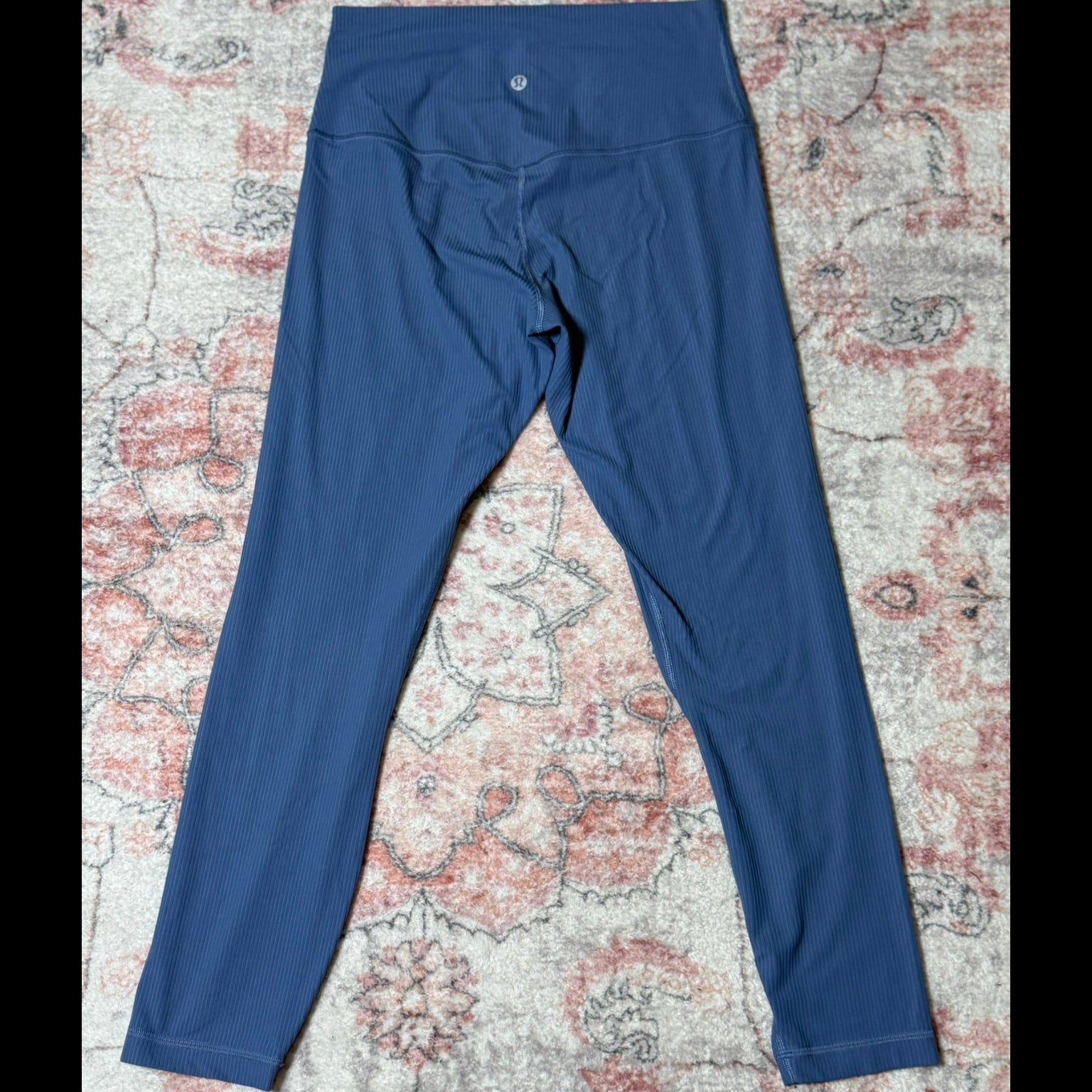 Lululemon Ribbed High Rise Leggings Size Medium