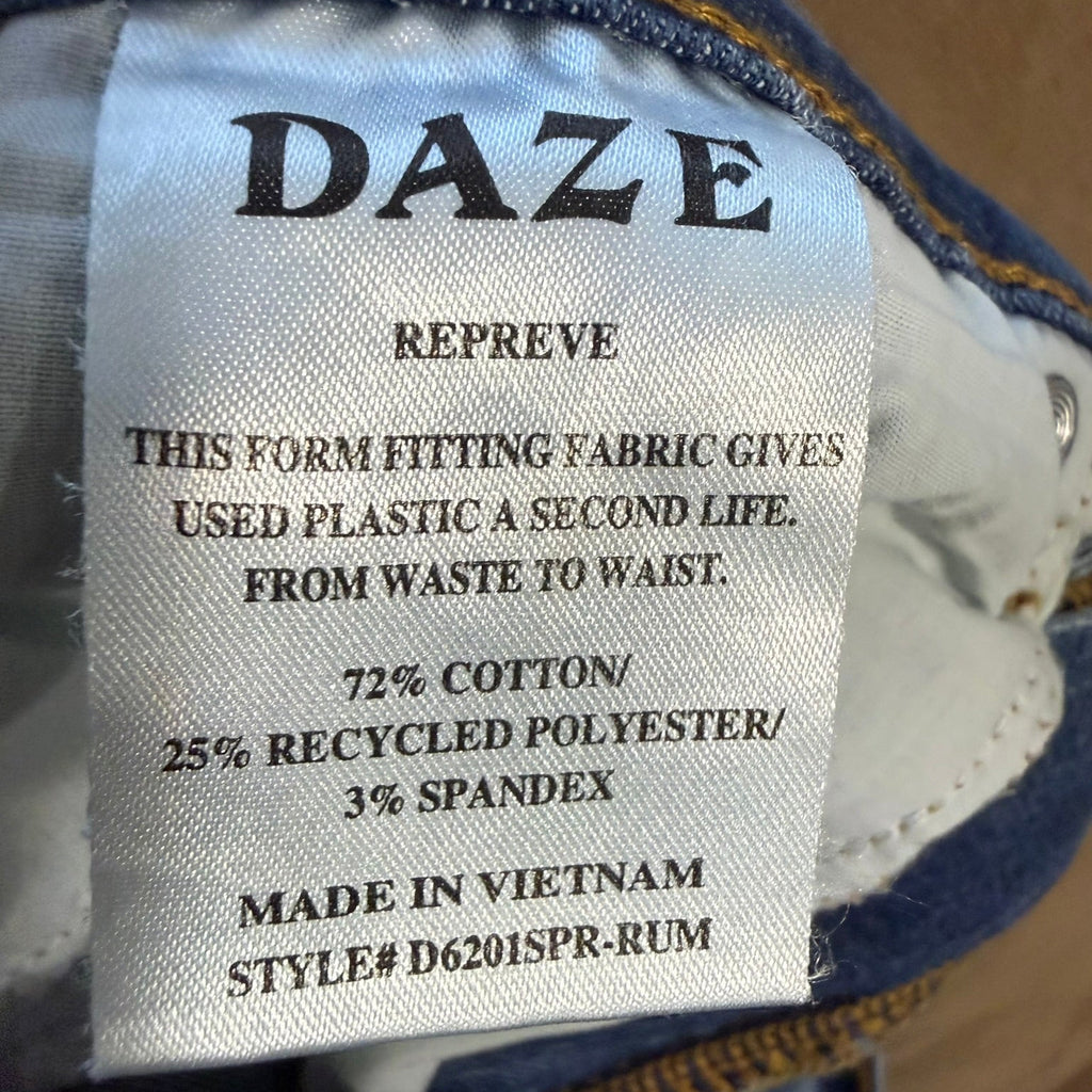 Daze Repreve Jeans Size 29
