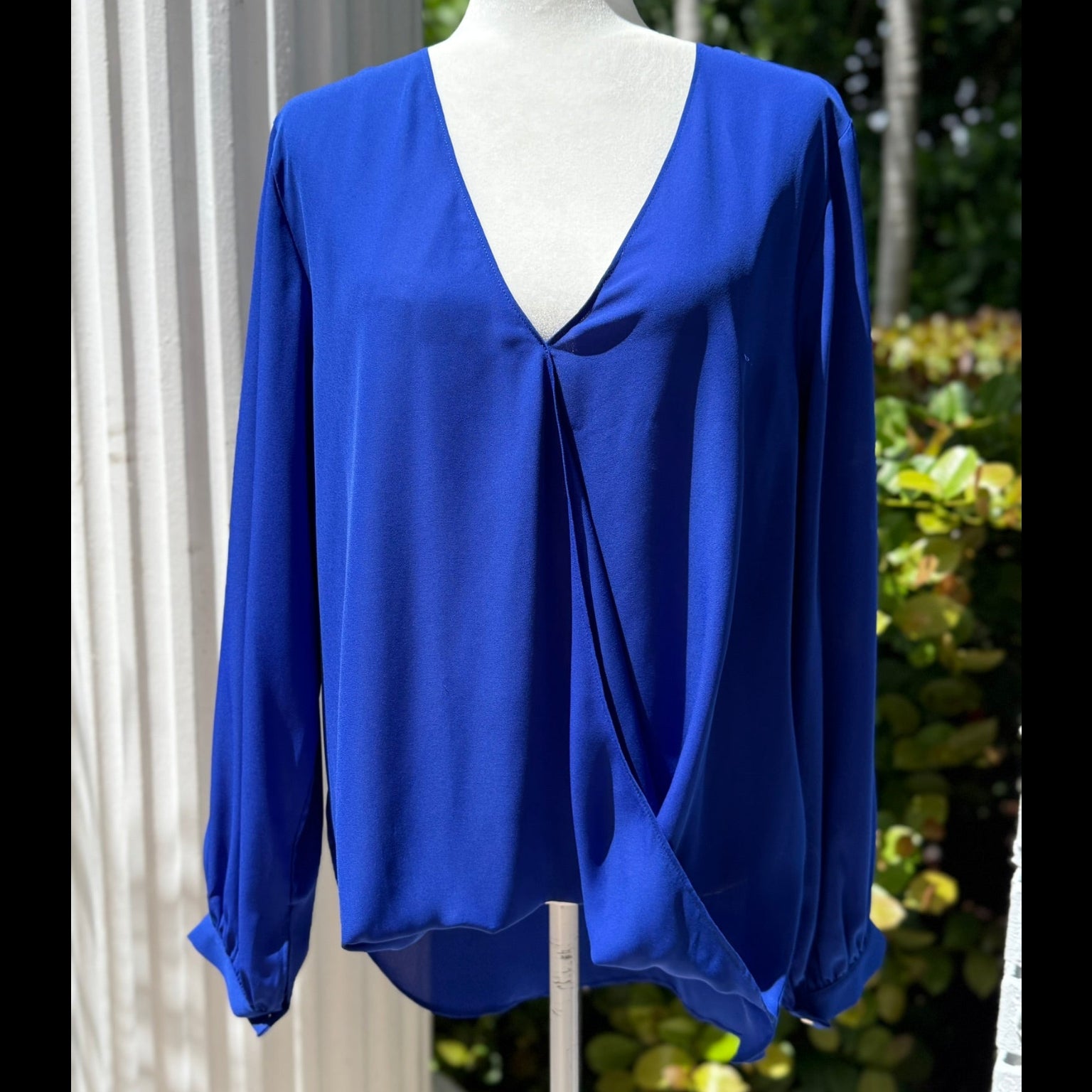 Single Los Angeles Royal Blue Wrap Blouse Size XL