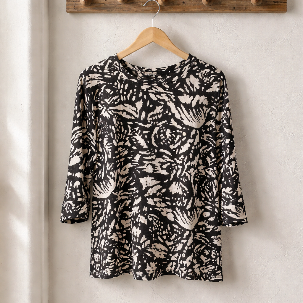 Elizabeth and James Black & White Abstract Print Blouse Size Large