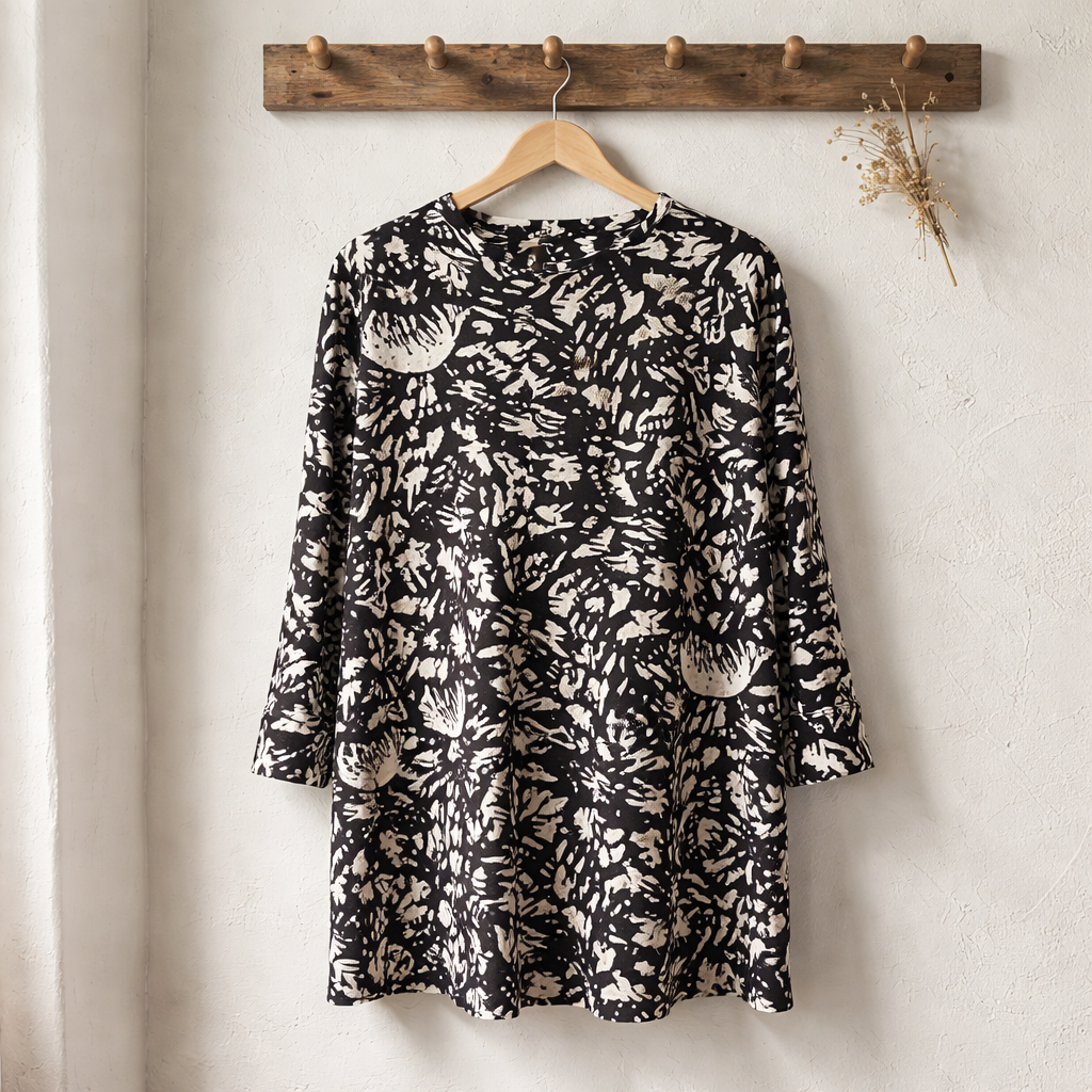 Elizabeth and James Black & White Abstract Print Blouse Size Large