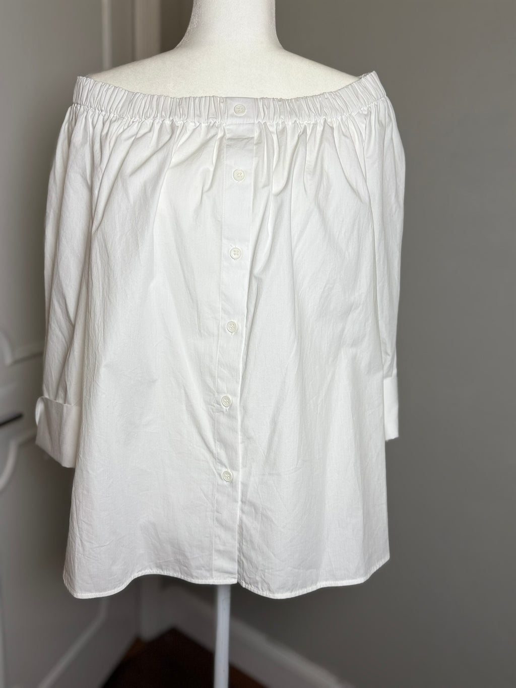 Zara White Off-the-Shoulder Button-Down Shirt Size Large