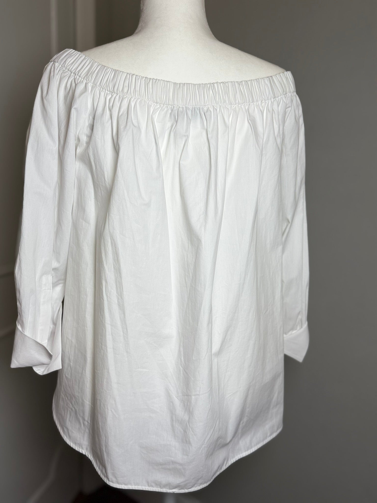 Zara White Off-the-Shoulder Button-Down Shirt Size Large
