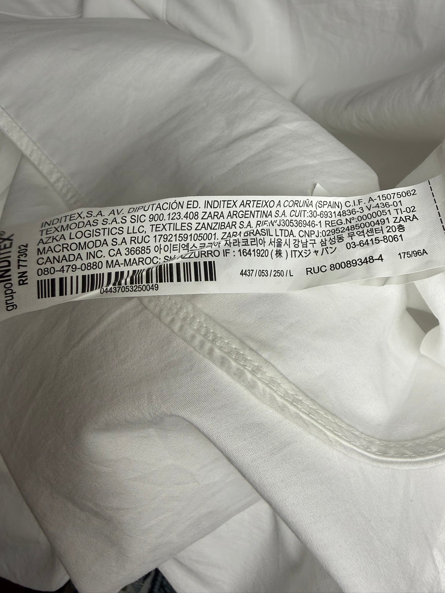 Zara White Off-the-Shoulder Button-Down Shirt Size Large