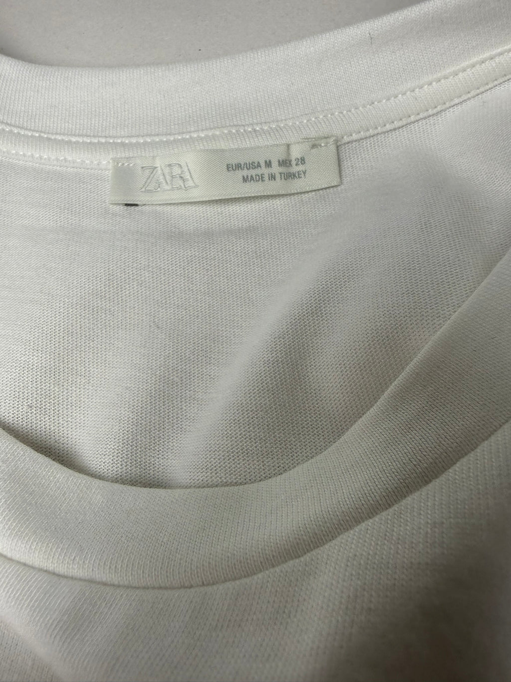Zara Embroidered Ruffle Sleeve T-Shirt Size Medium