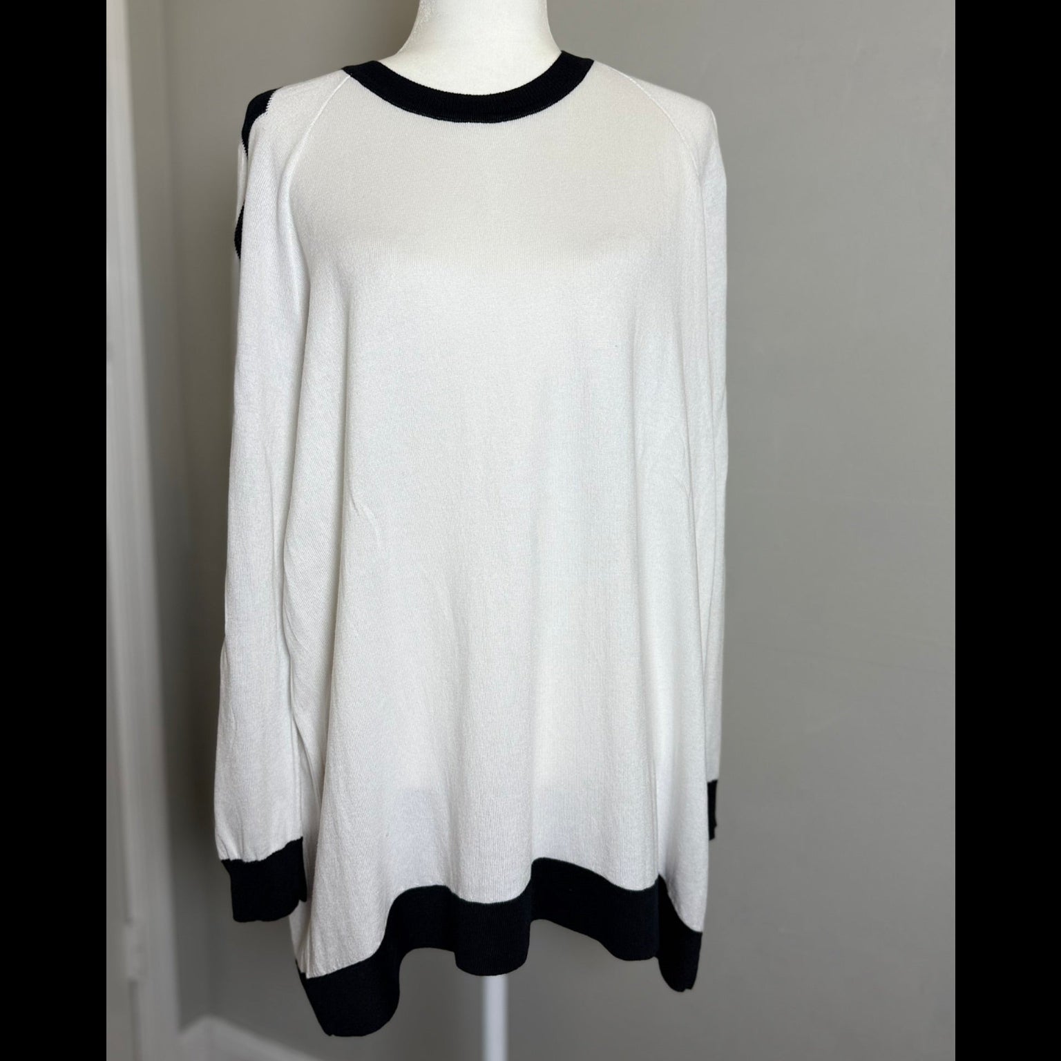 Planet by Lauren G Colorblock Sweater- One Size