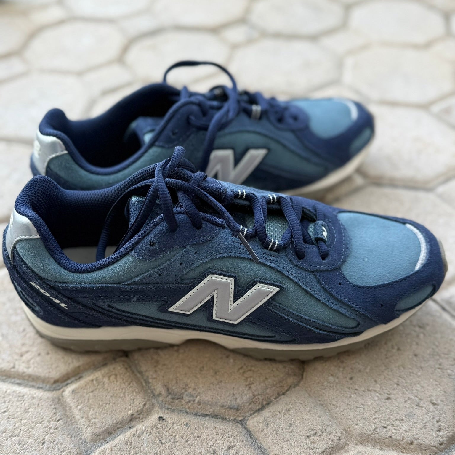 New Balance 460v3 Running Sneaker Size 9