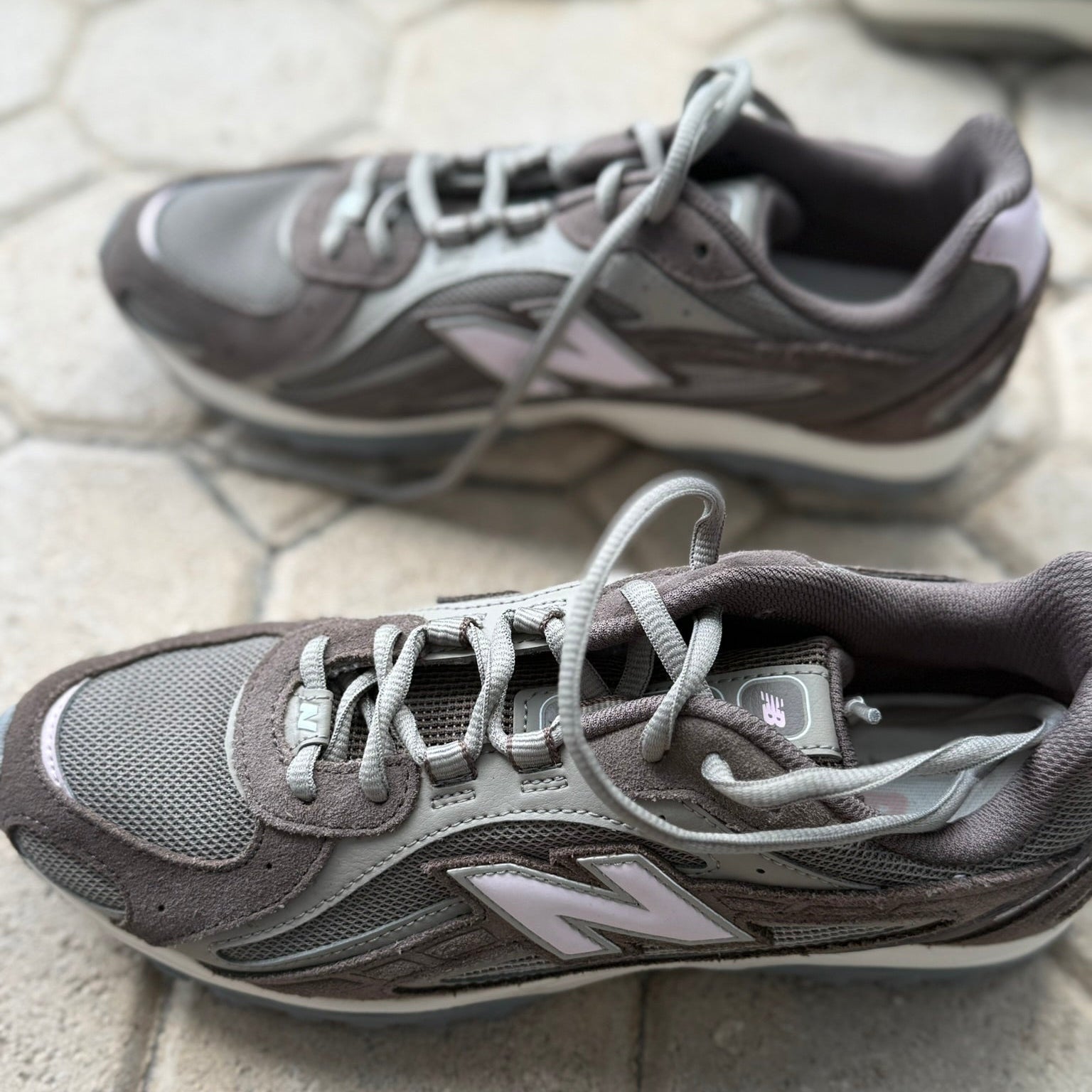 New Balance 204L Neutral Gray Sneakers Size 8.5