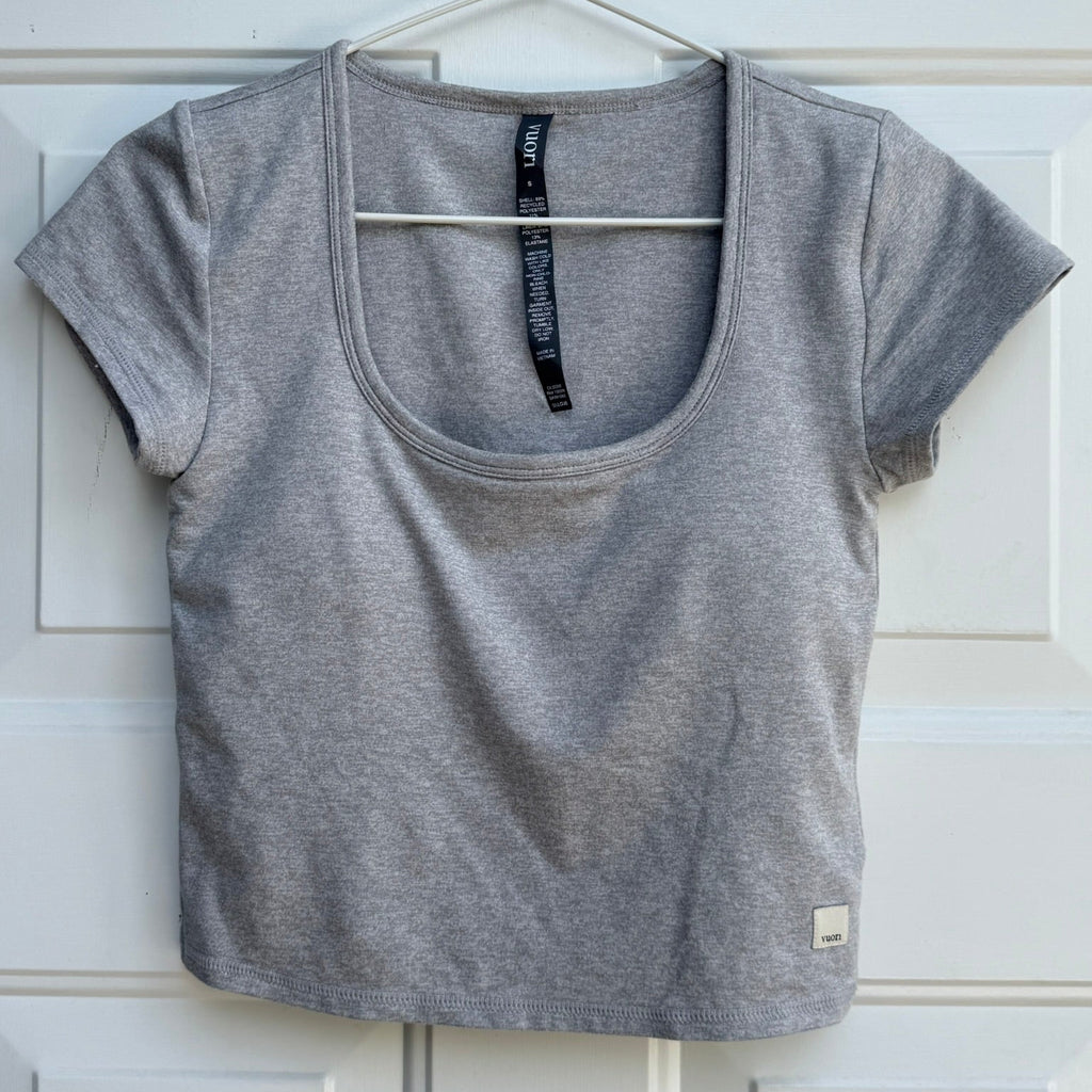 Vuori Short Sleeve Halo Crop Top - Pale Grey Heather- Size Small