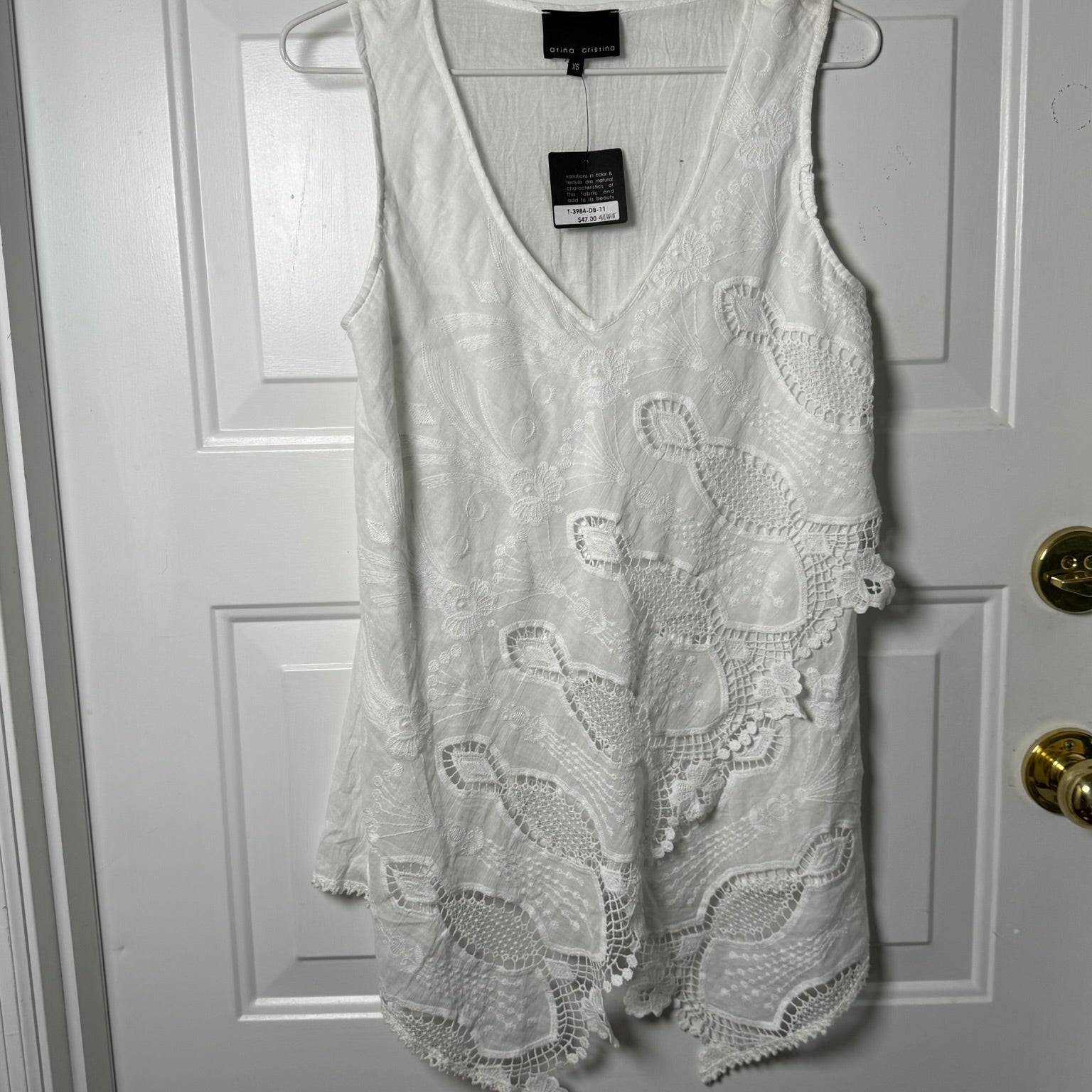 Atina Cristina Sleeveless Lace Detail Tank NWT Sizw XS
