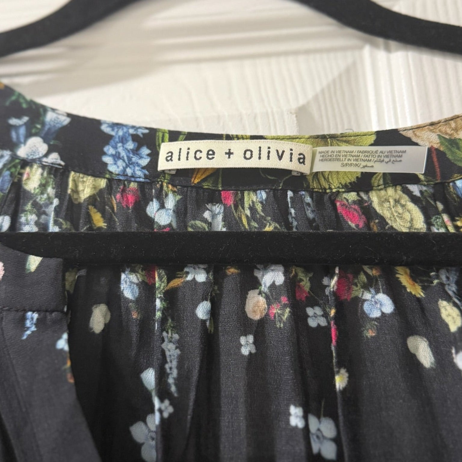 Alice + Olivia Floral Print Blouse Size S