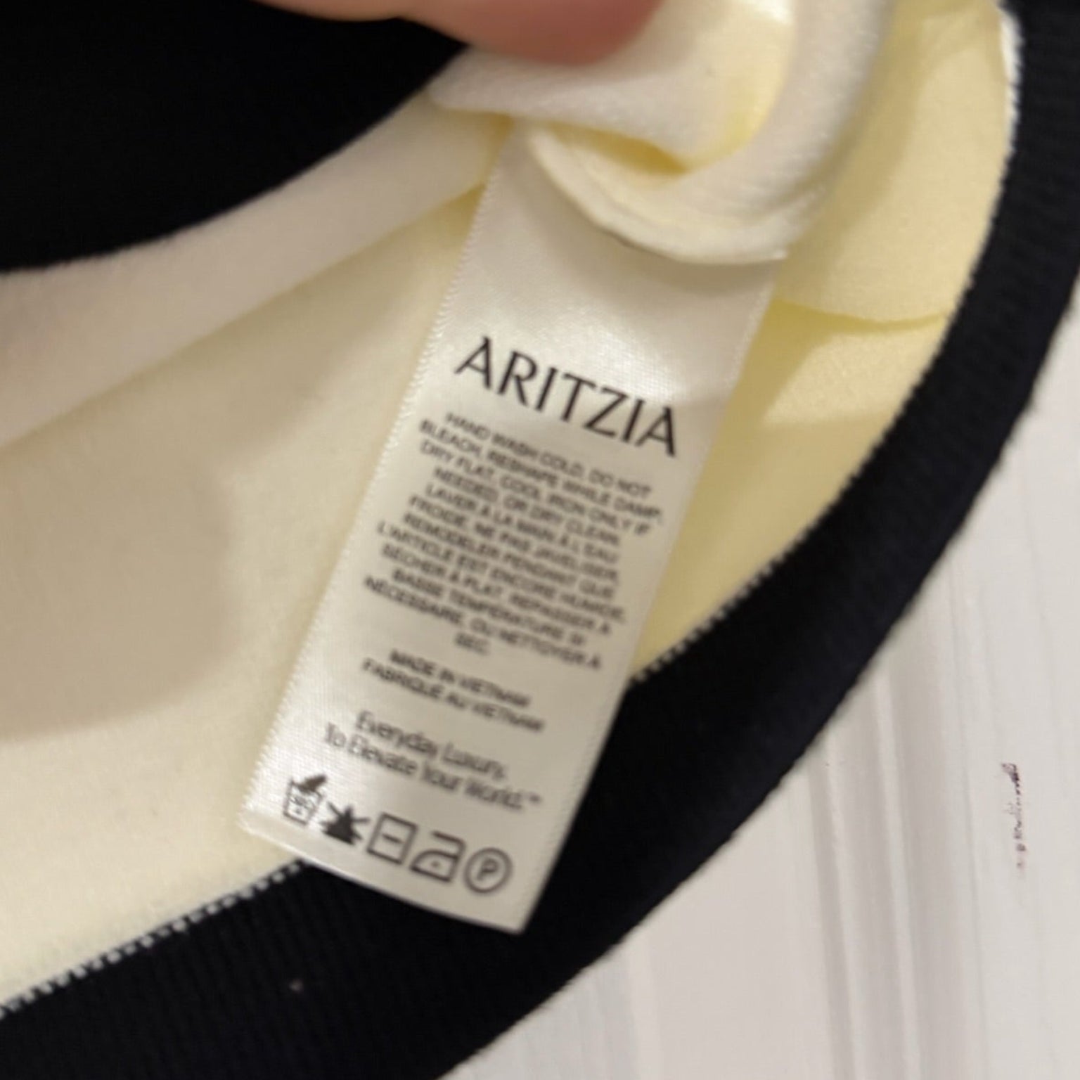 Babaton (Aritzia) Contrast Cream with Black Trim Knit Cardigan Size M