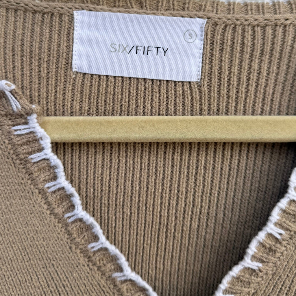 Six/Fifty Contrast Stitch V-Neck Sweater Size  Small
