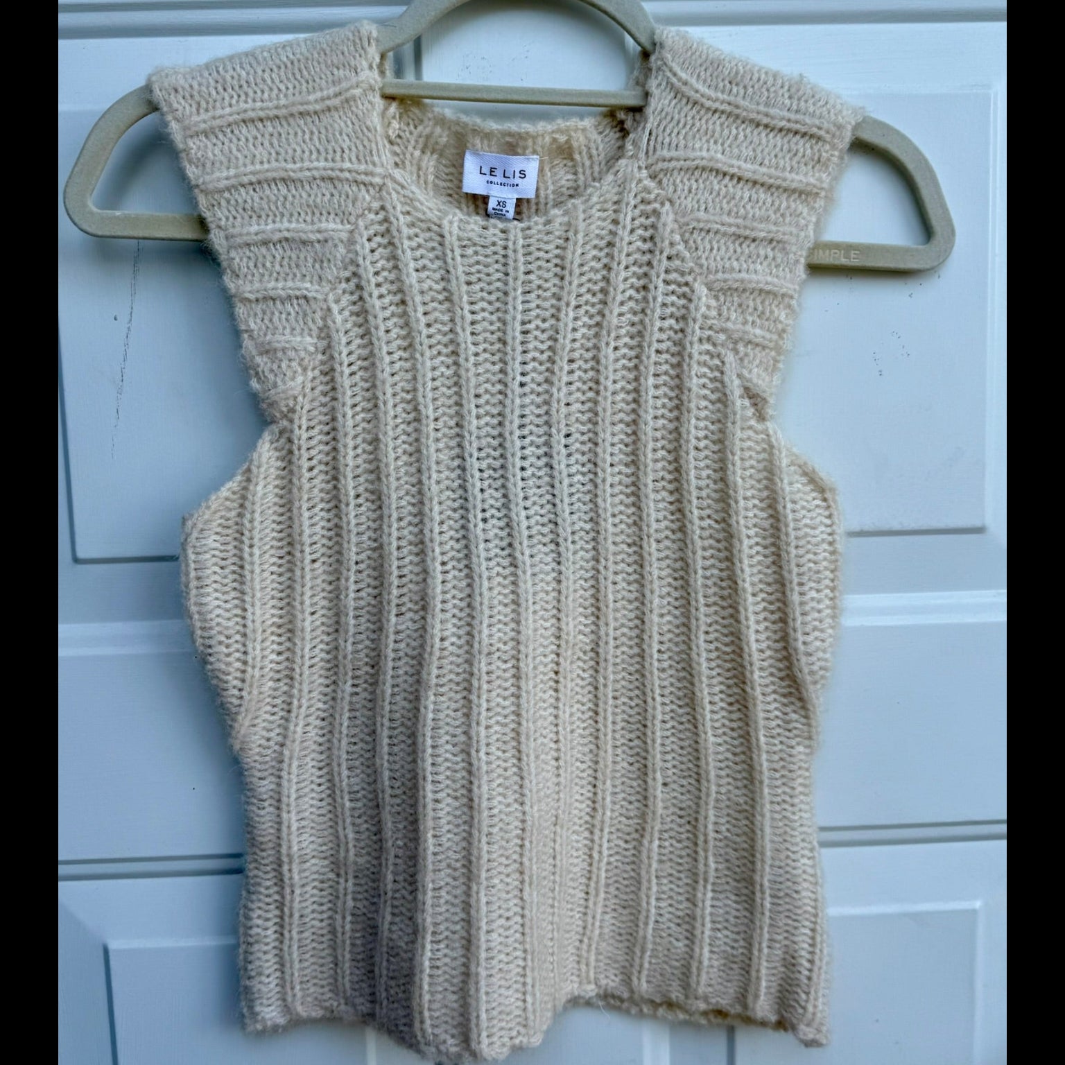 Le Lis Cream Ribbed Knit Sweater