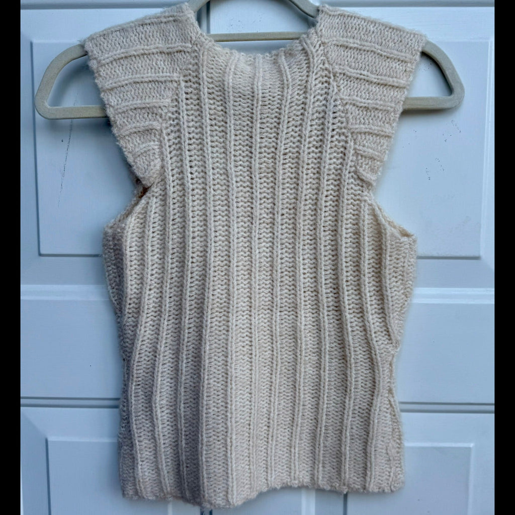 Le Lis Cream Ribbed Knit Sweater
