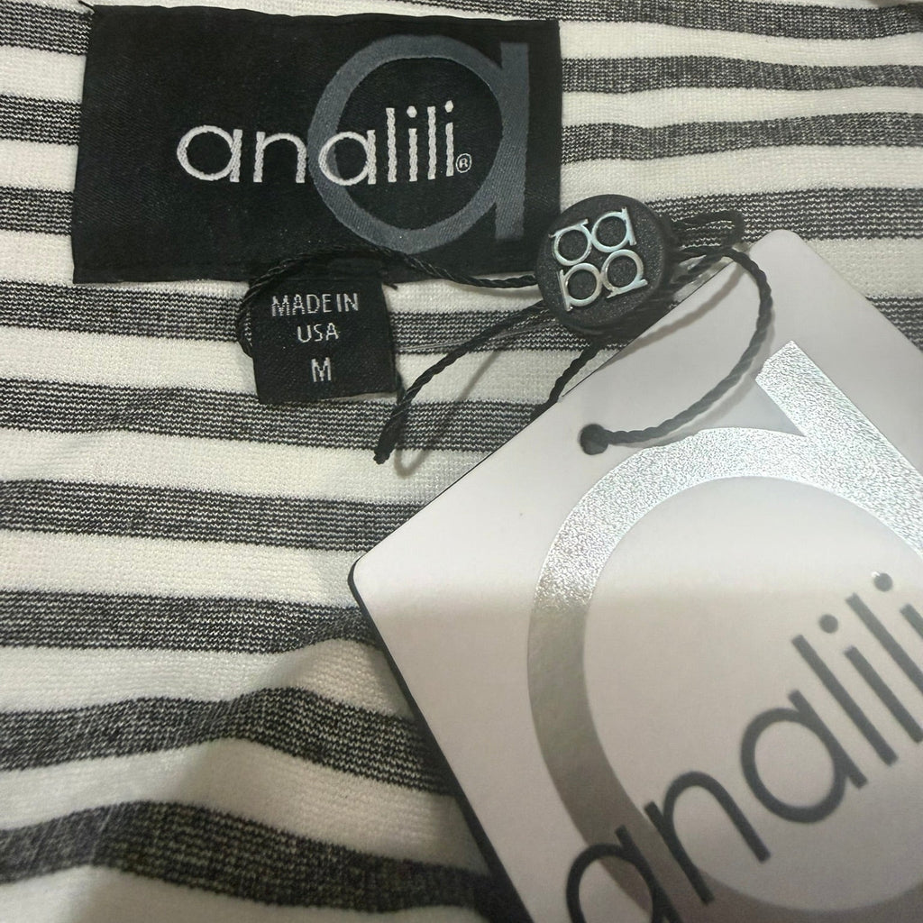 Analili Graphic Print Halter Top Size Medium