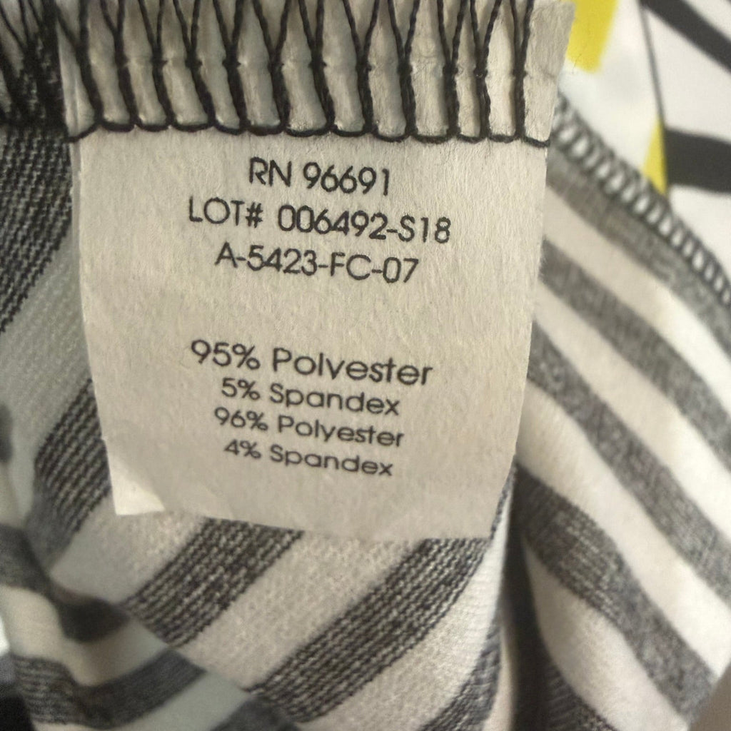 Analili Graphic Print Halter Top Size Medium