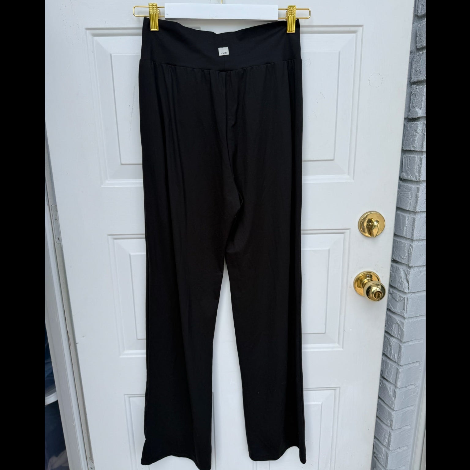 Vuori Halo Easy Performance Wide-Leg Black Pants Size Medium