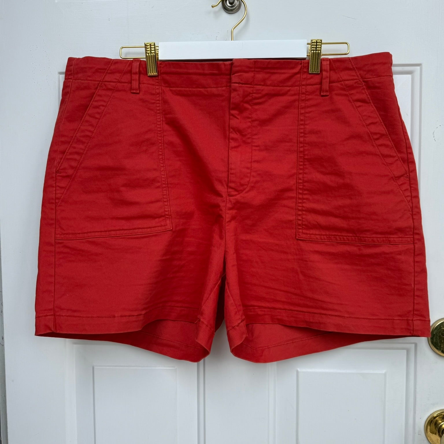 Banana Republic Red Chino Sorts Size 18