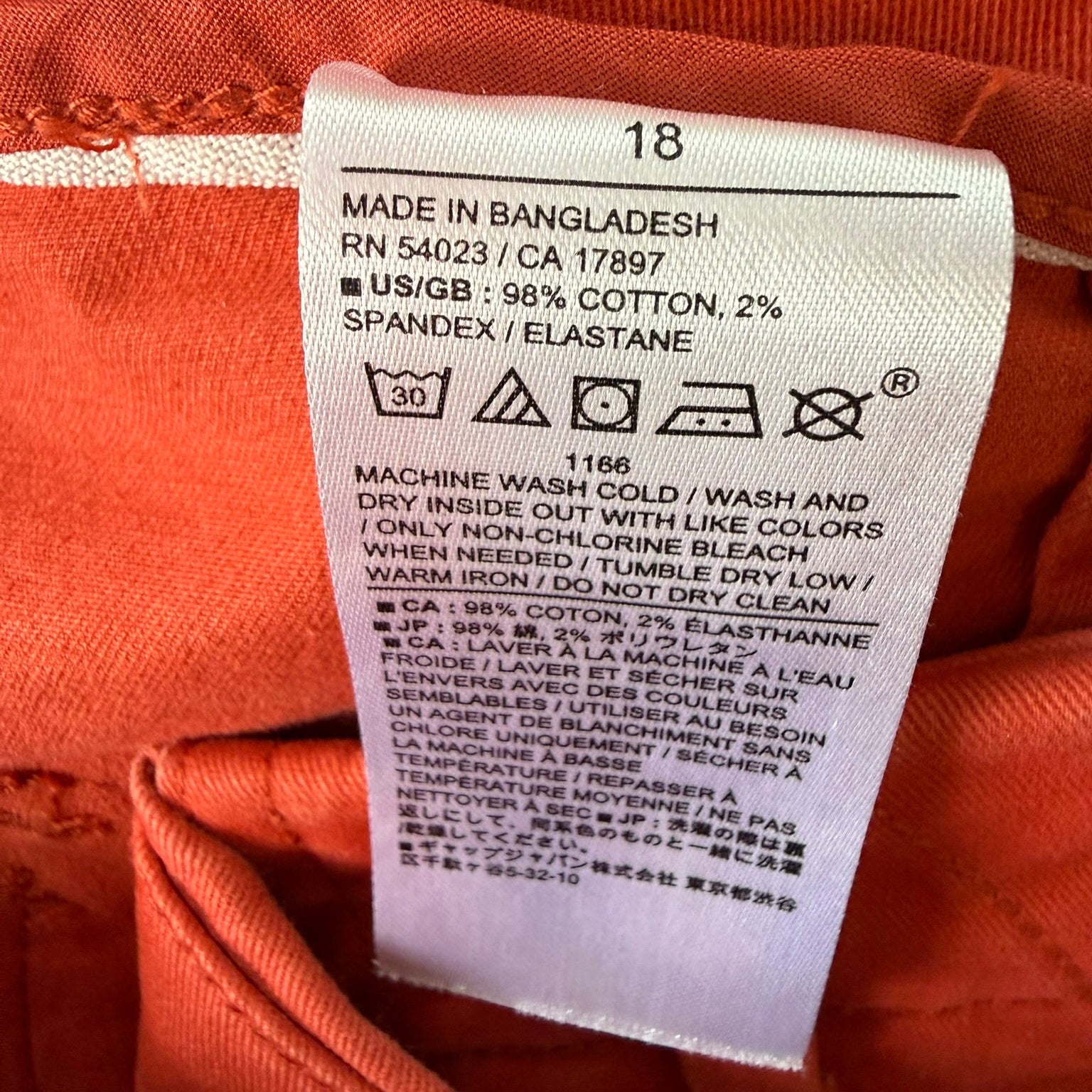 Banana Republic Red Chino Sorts Size 18