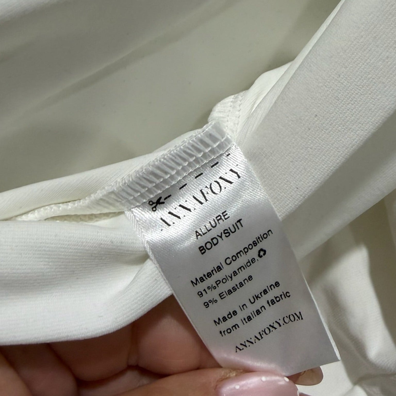 Annafoxy Allure Deep- V White Bodysuit Size XS